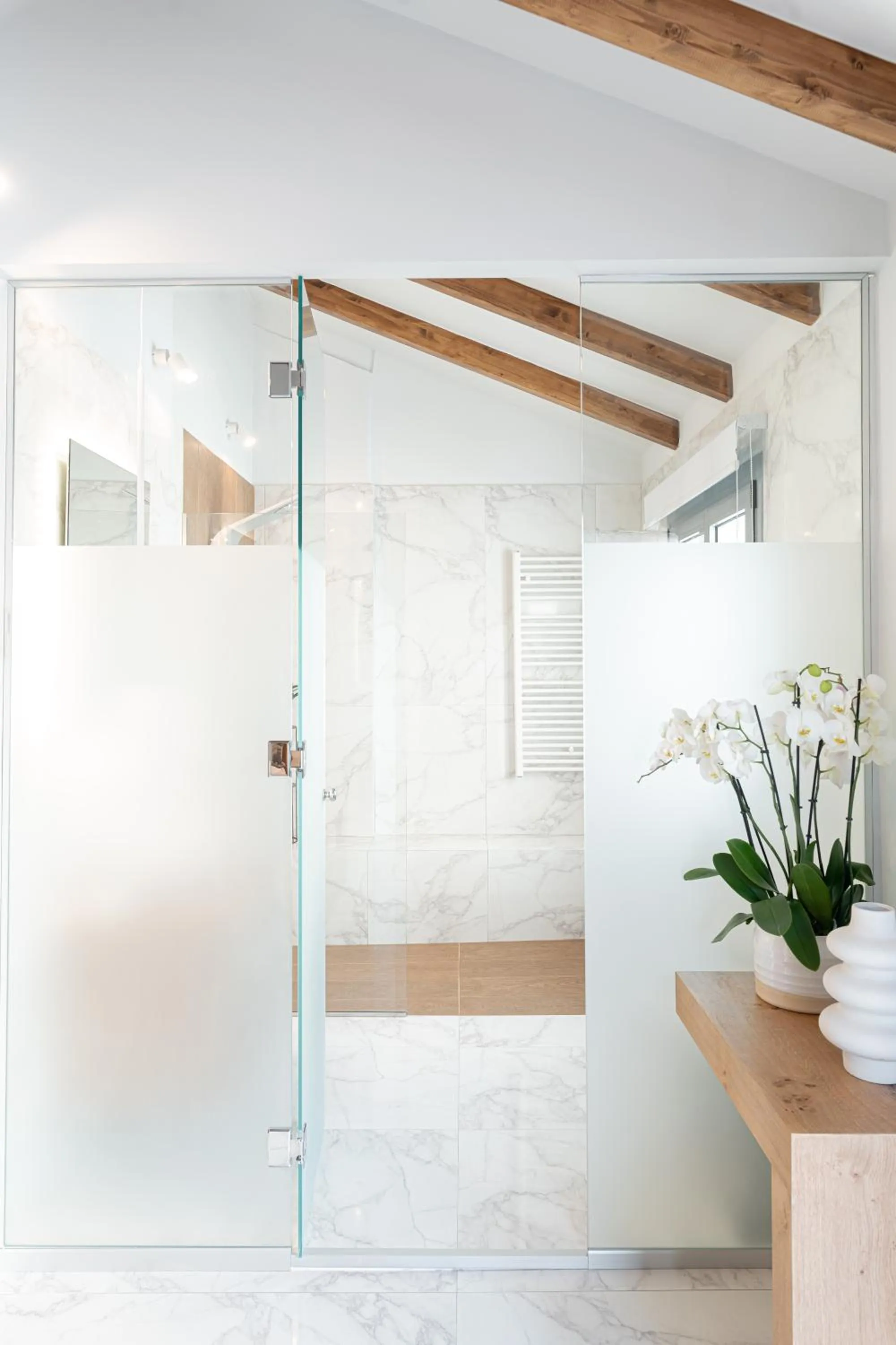 Shower in Ciel Suites Athens