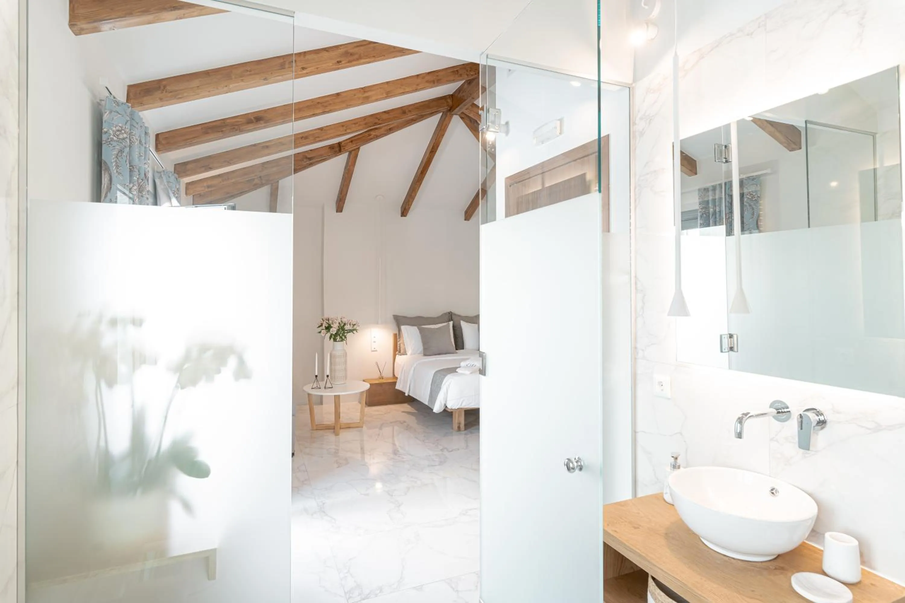 Bed in Ciel Suites Athens