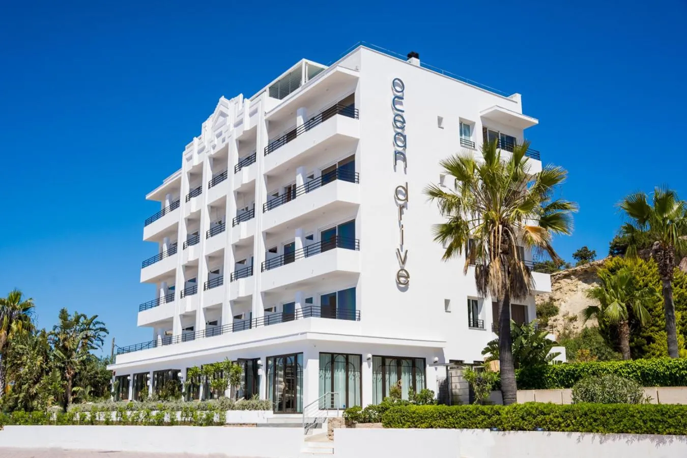 Facade/entrance in Ocean Drive Ibiza