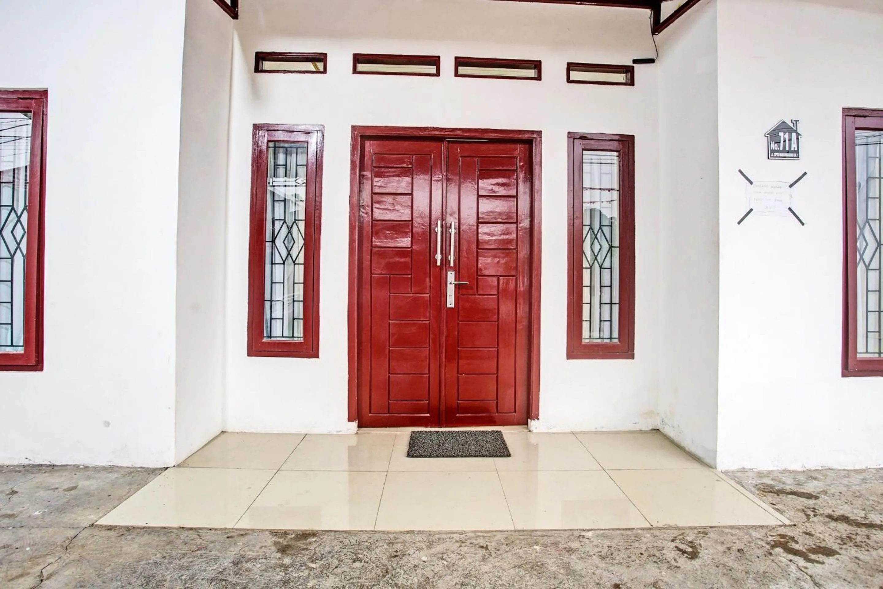 Facade/entrance in OYO LIFE 92034 Jay Homestay Syariah