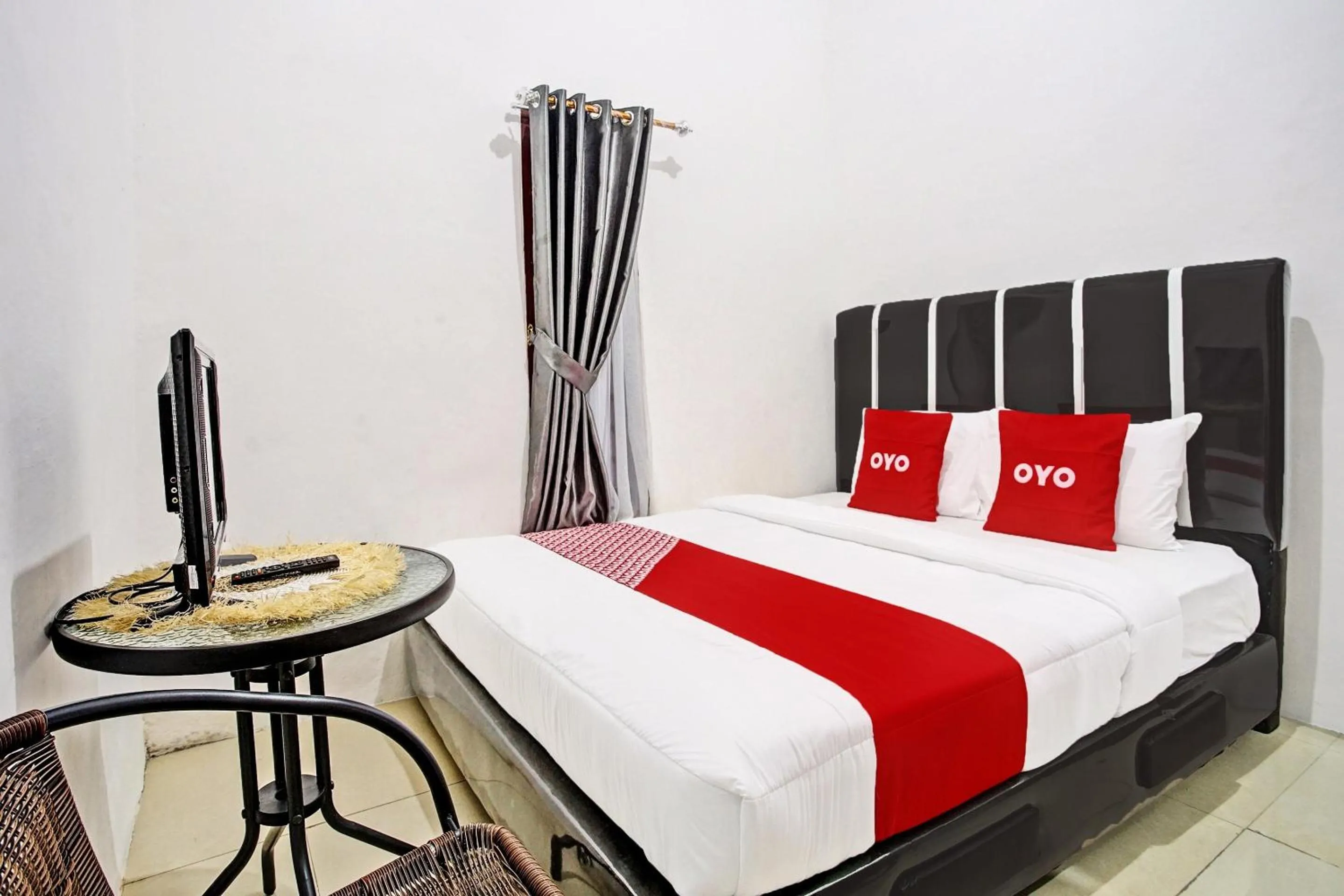 Bedroom, Bed in OYO LIFE 92034 Jay Homestay Syariah