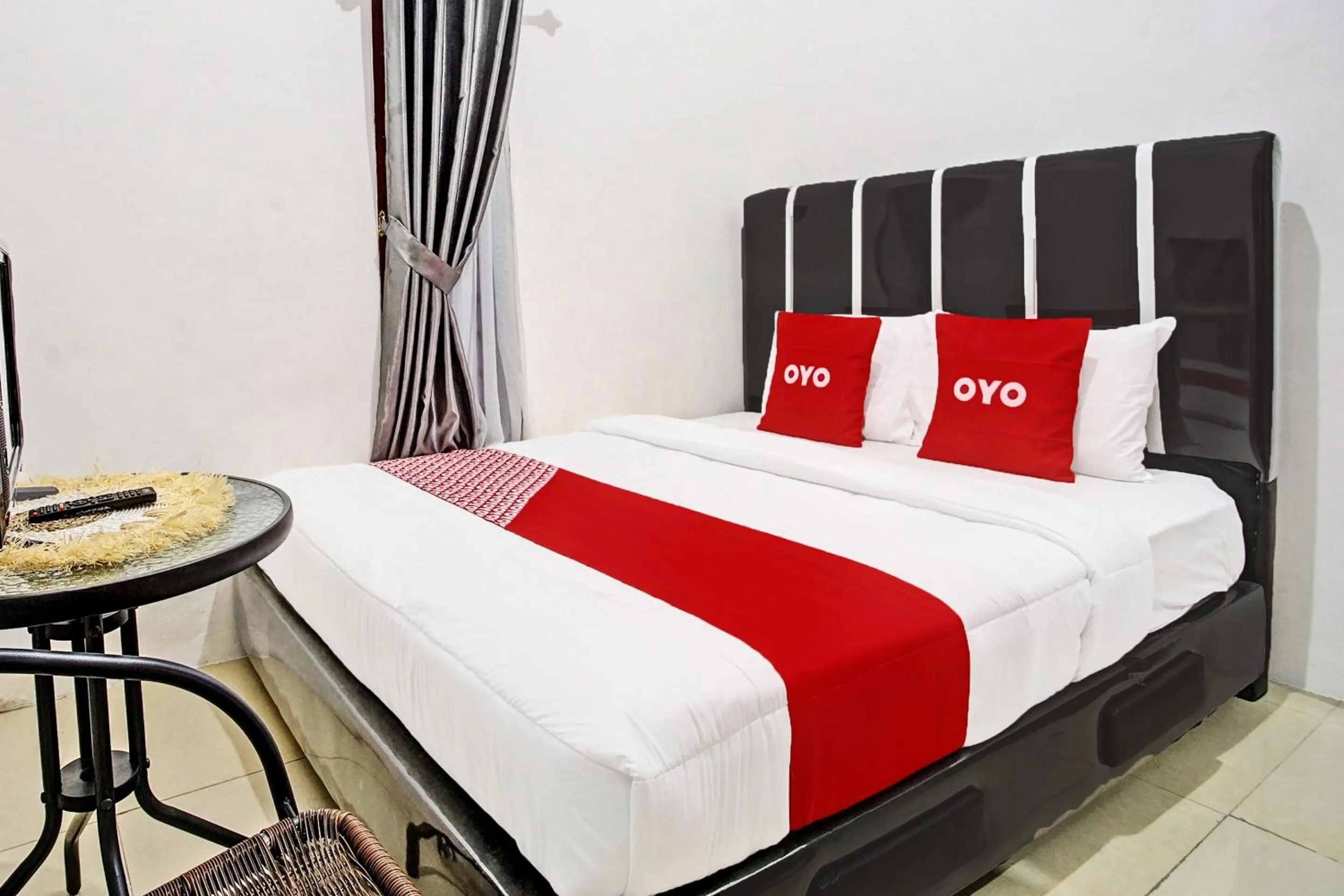 Bedroom, Bed in OYO LIFE 92034 Jay Homestay Syariah