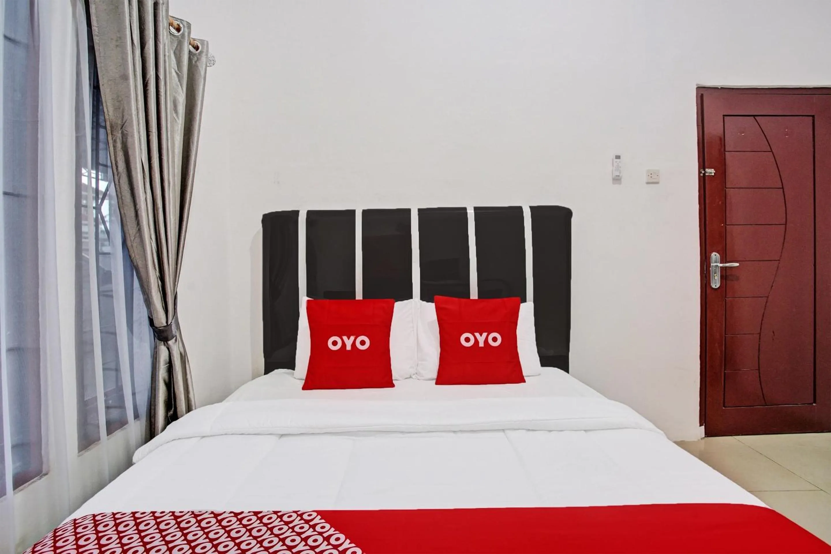 Bedroom, Bed in OYO LIFE 92034 Jay Homestay Syariah