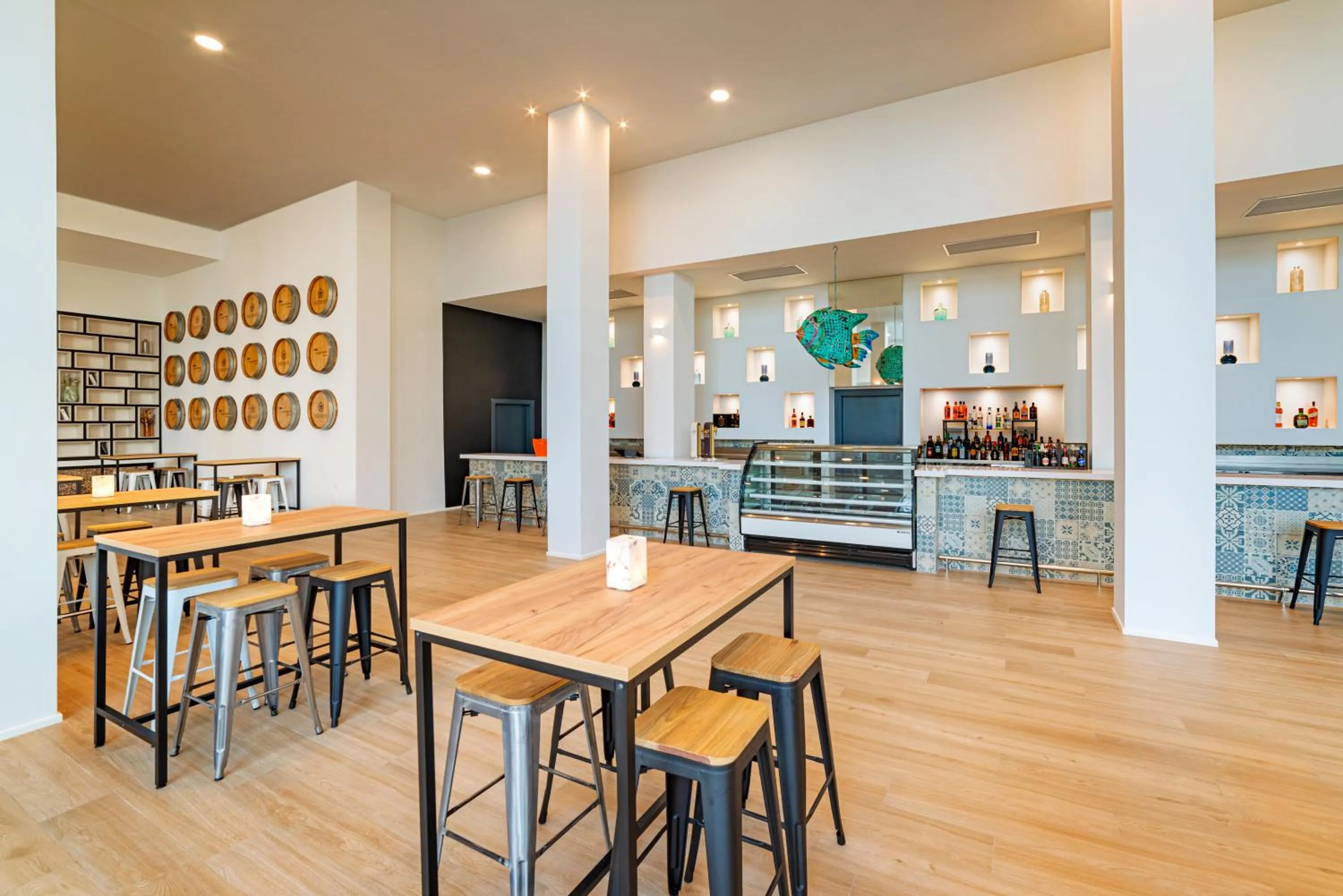 Restaurant/places to eat in Cabogata Beach Hotel