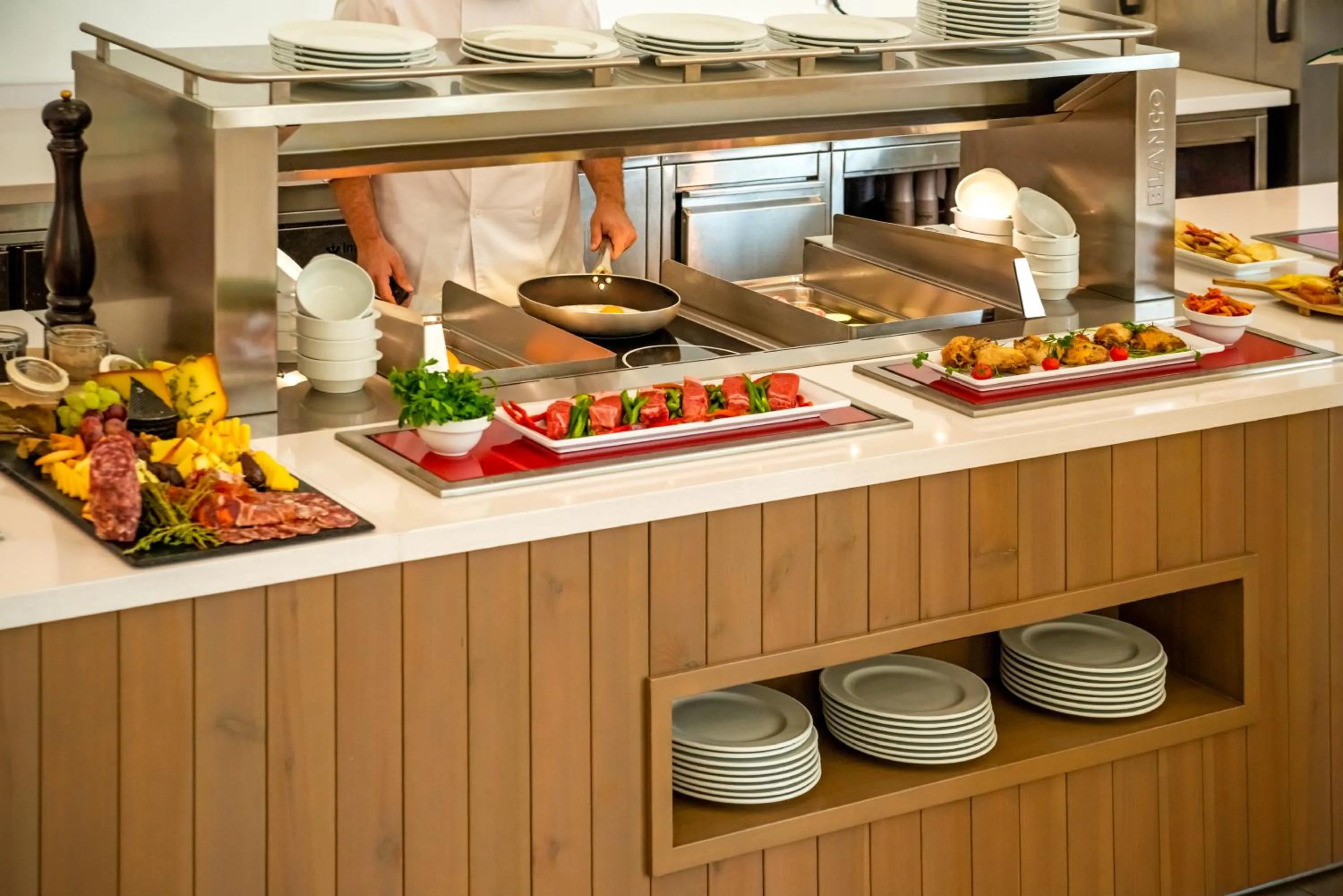 Restaurant/places to eat in Cabogata Beach Hotel