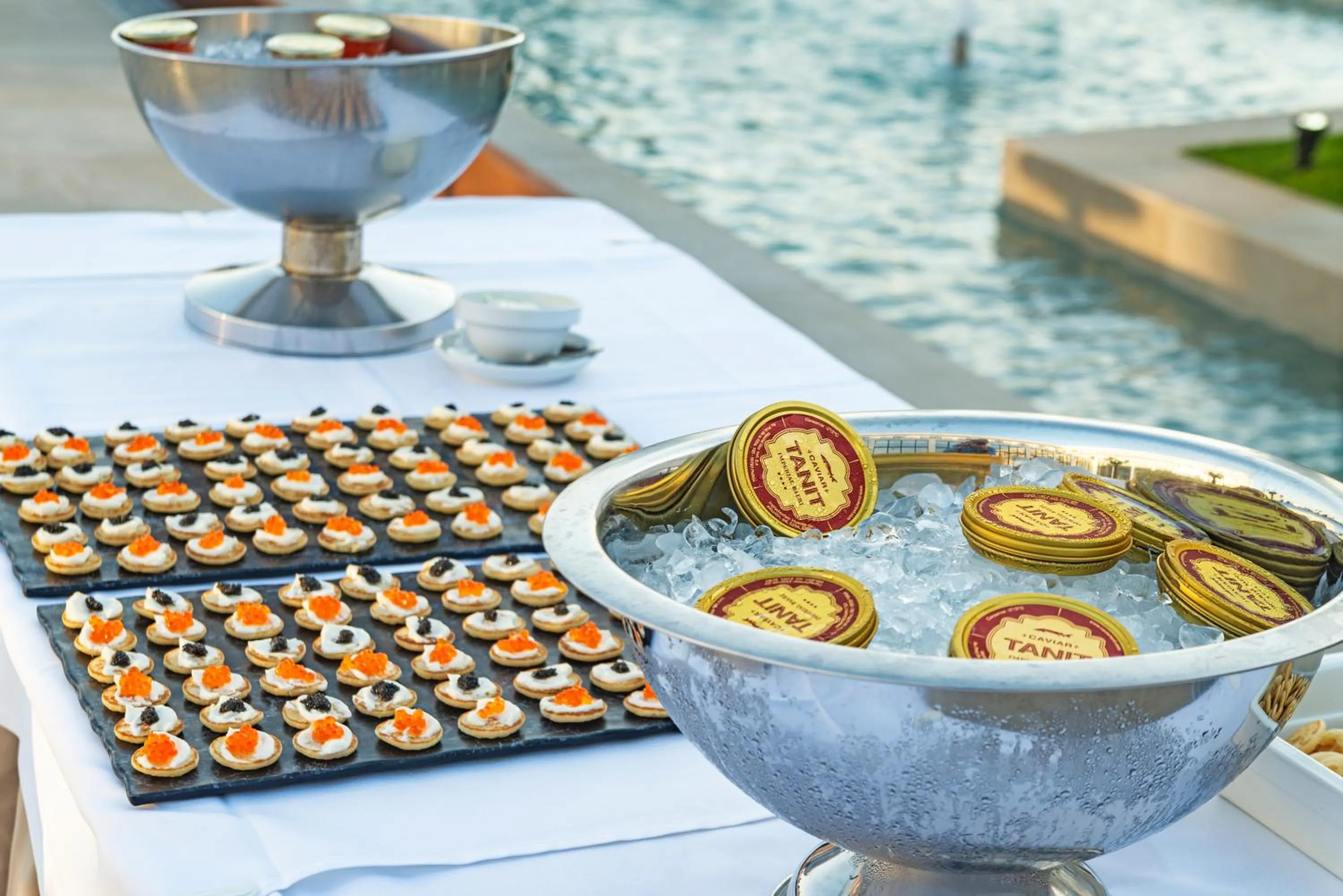 Food and drinks in Cabogata Beach Hotel