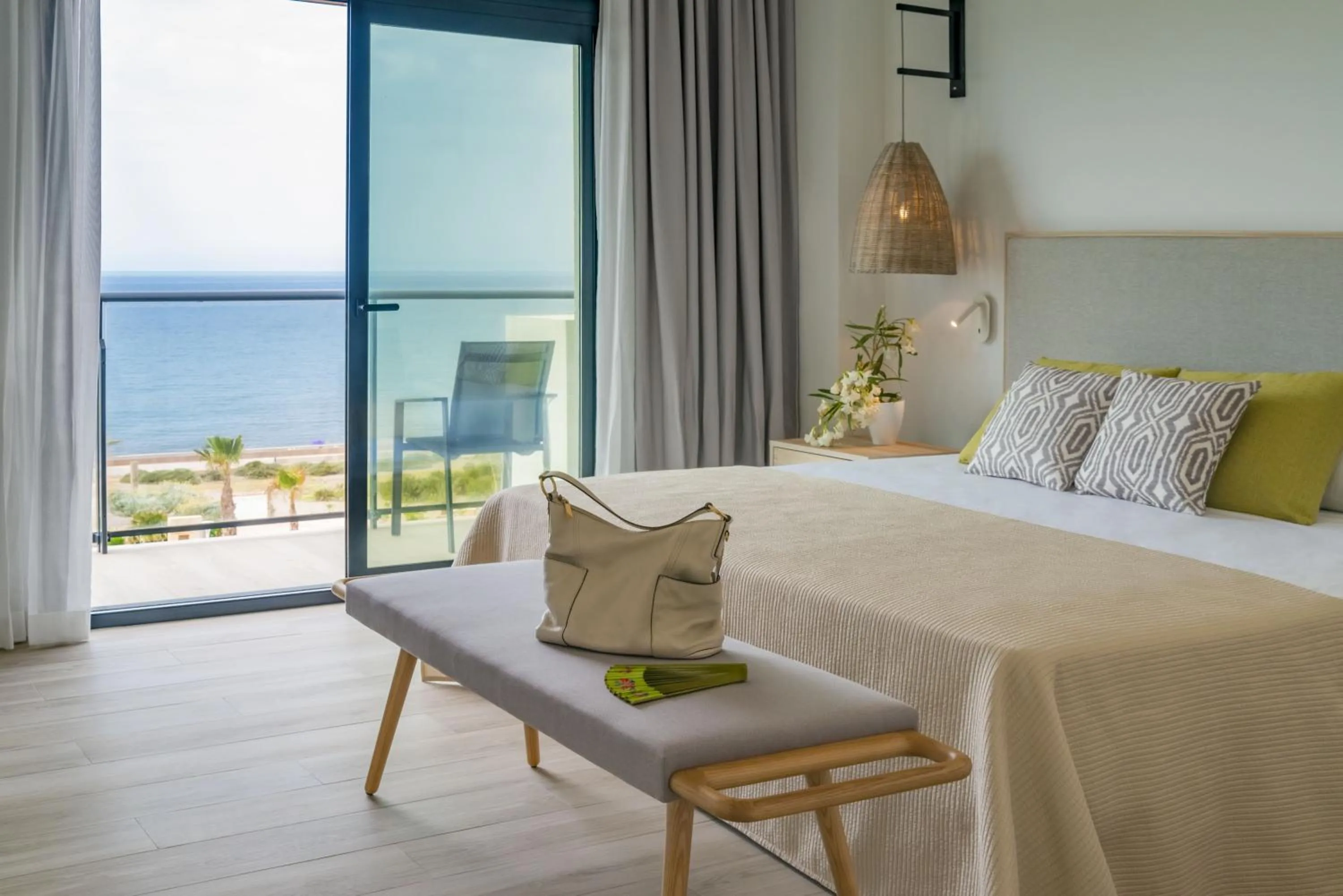 Sea view, Bed in Cabogata Beach Hotel