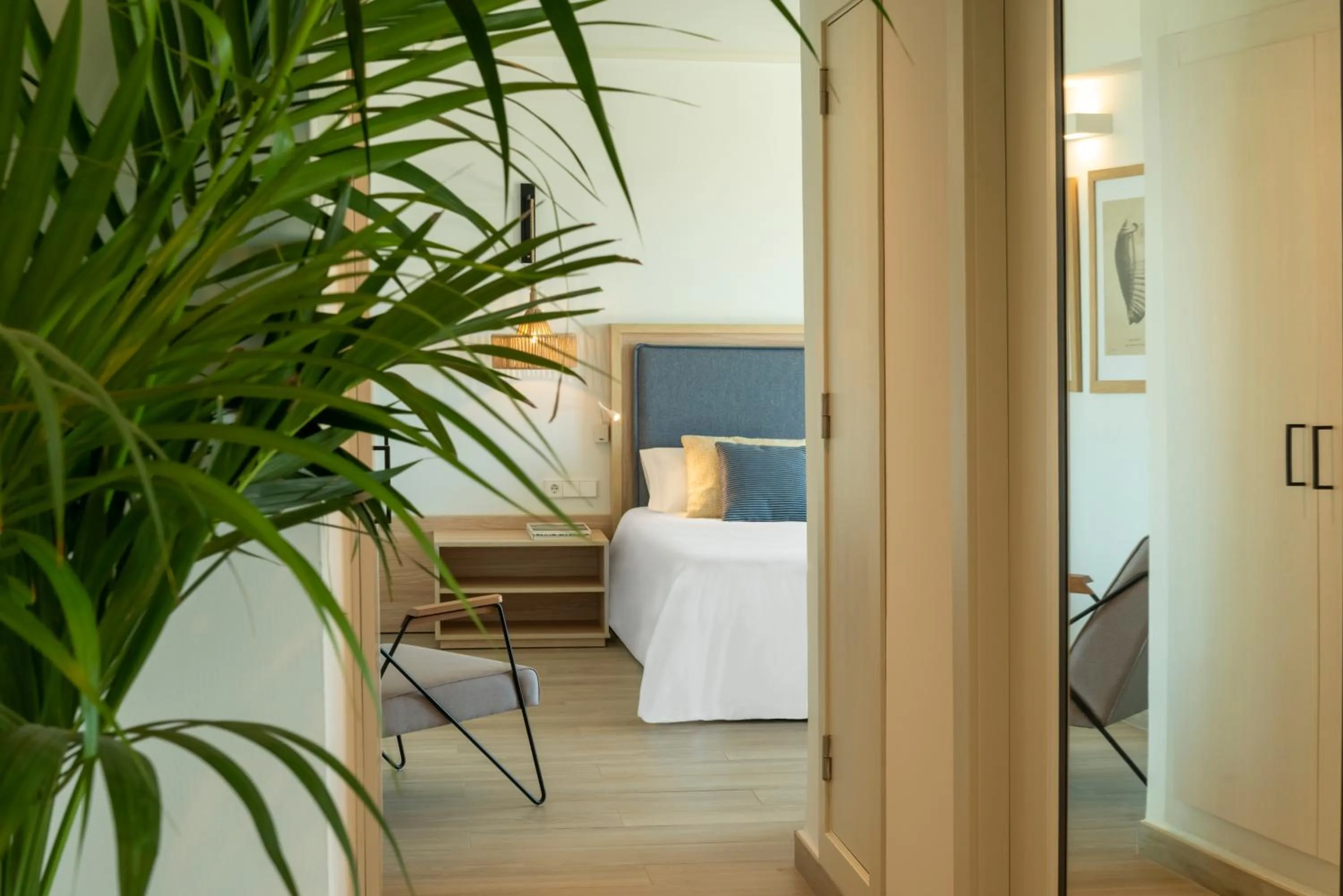 Photo of the whole room, Bed in Hotel Cabogata Jardín