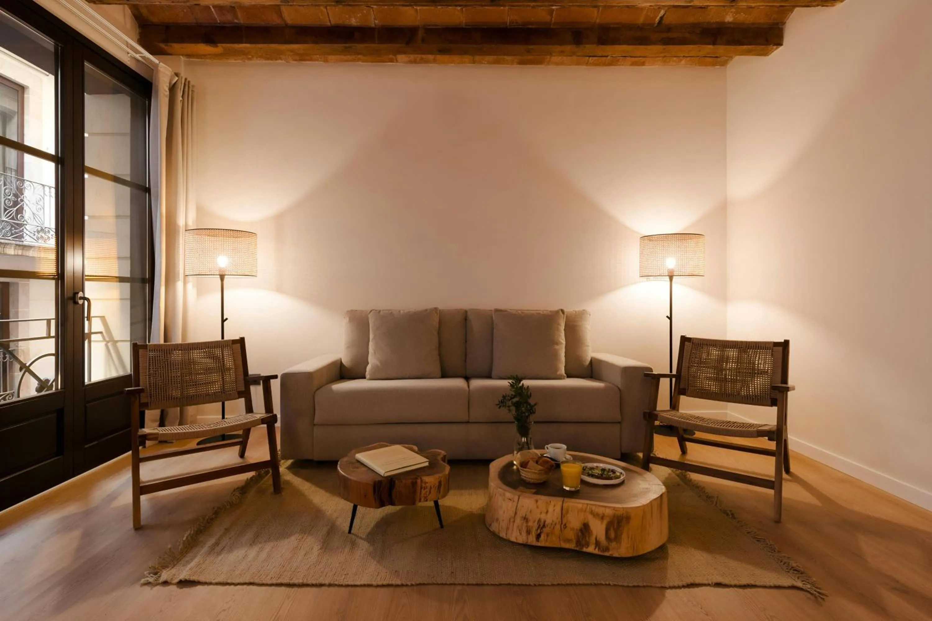 Living room in Los Arcos Hotel Gothic Quarter, Sonder by Marriott Bonvoy