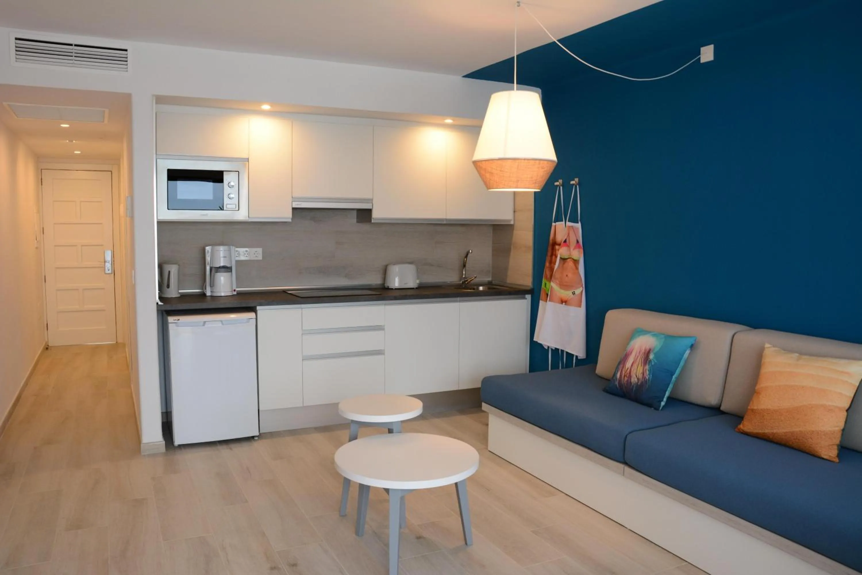 Photo of the whole room in R2 Bahia Kontiki