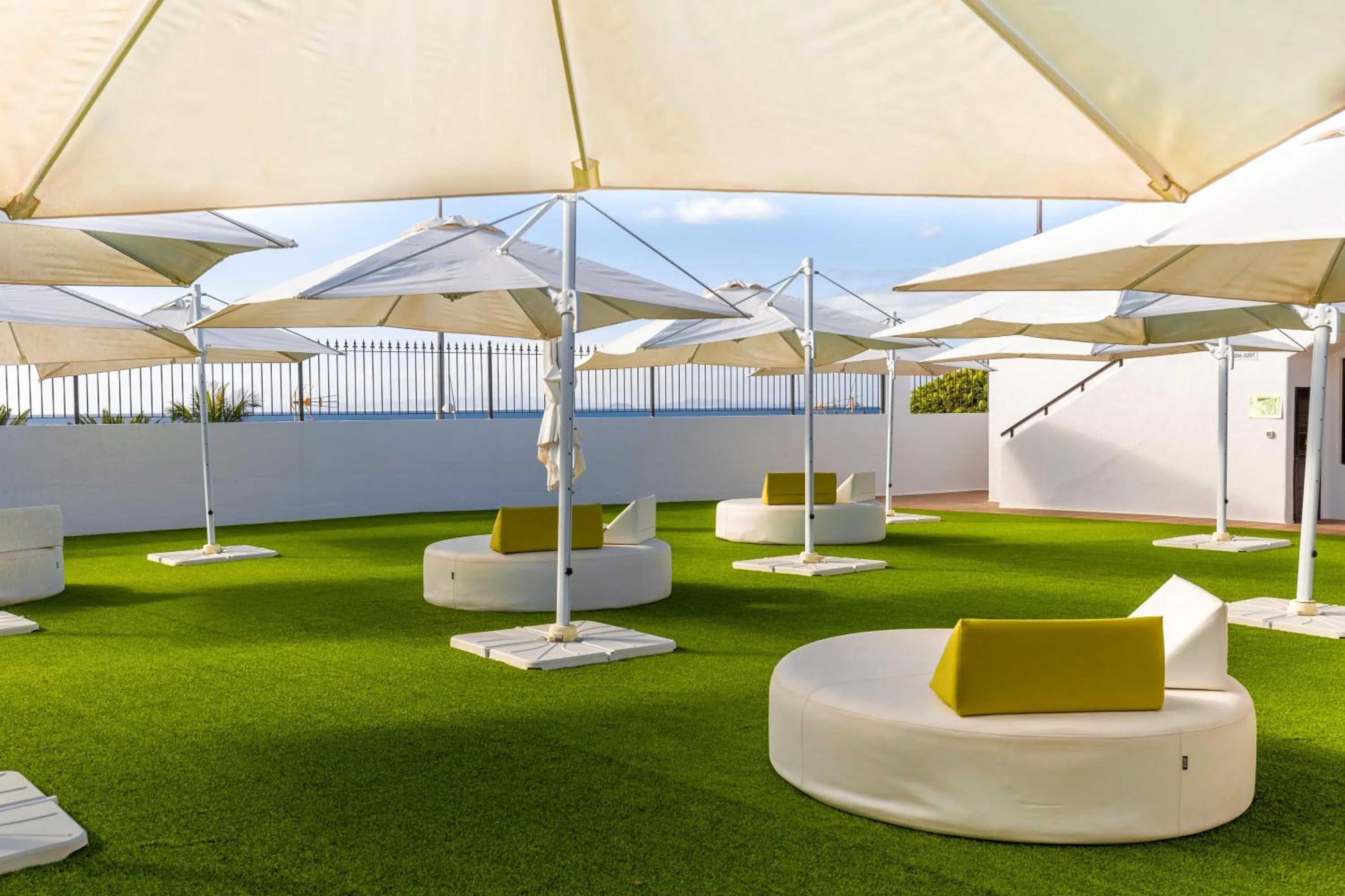 Balcony/Terrace in R2 Bahia Kontiki