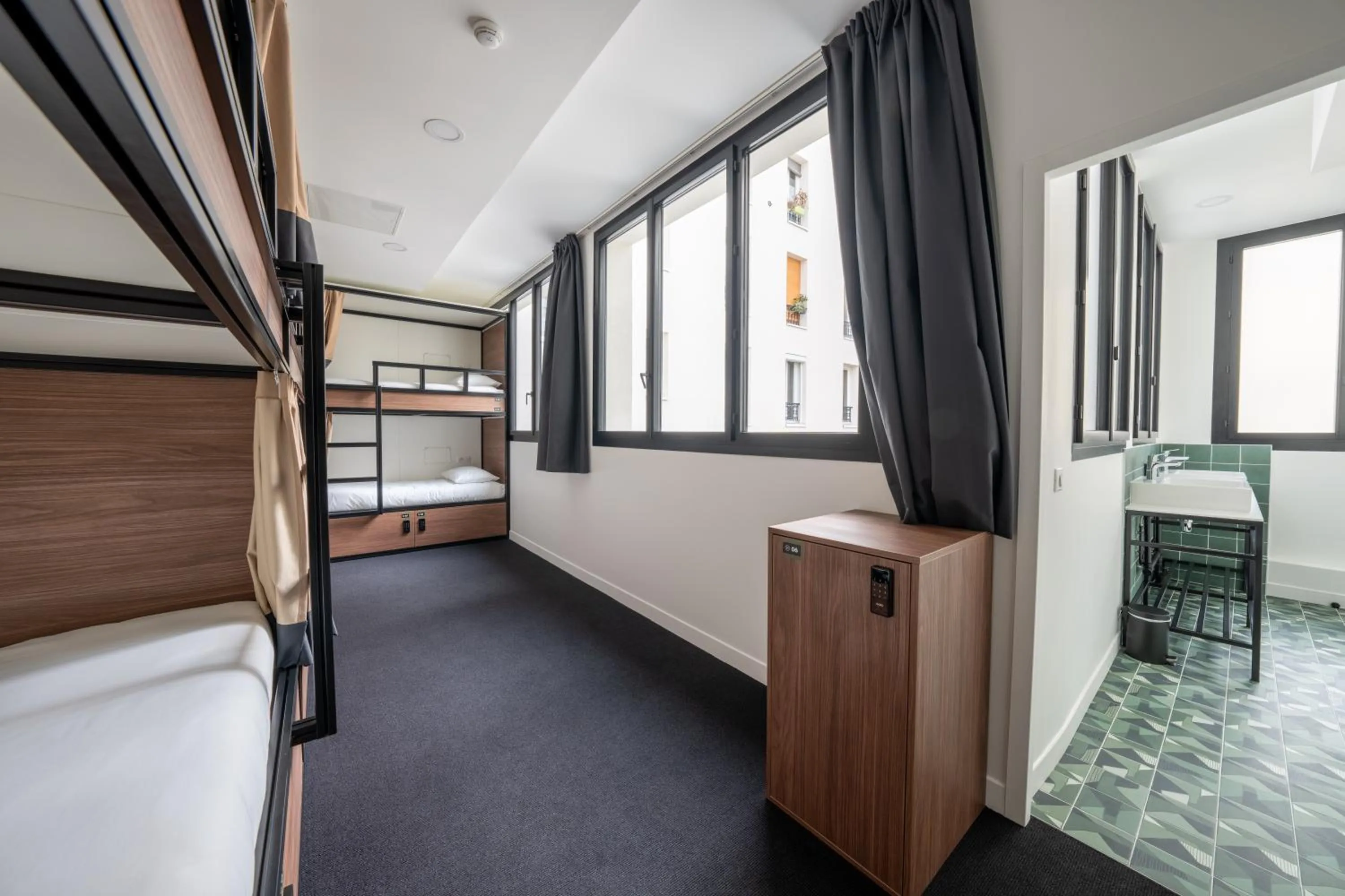 Bedroom, Bed in Beau M Paris