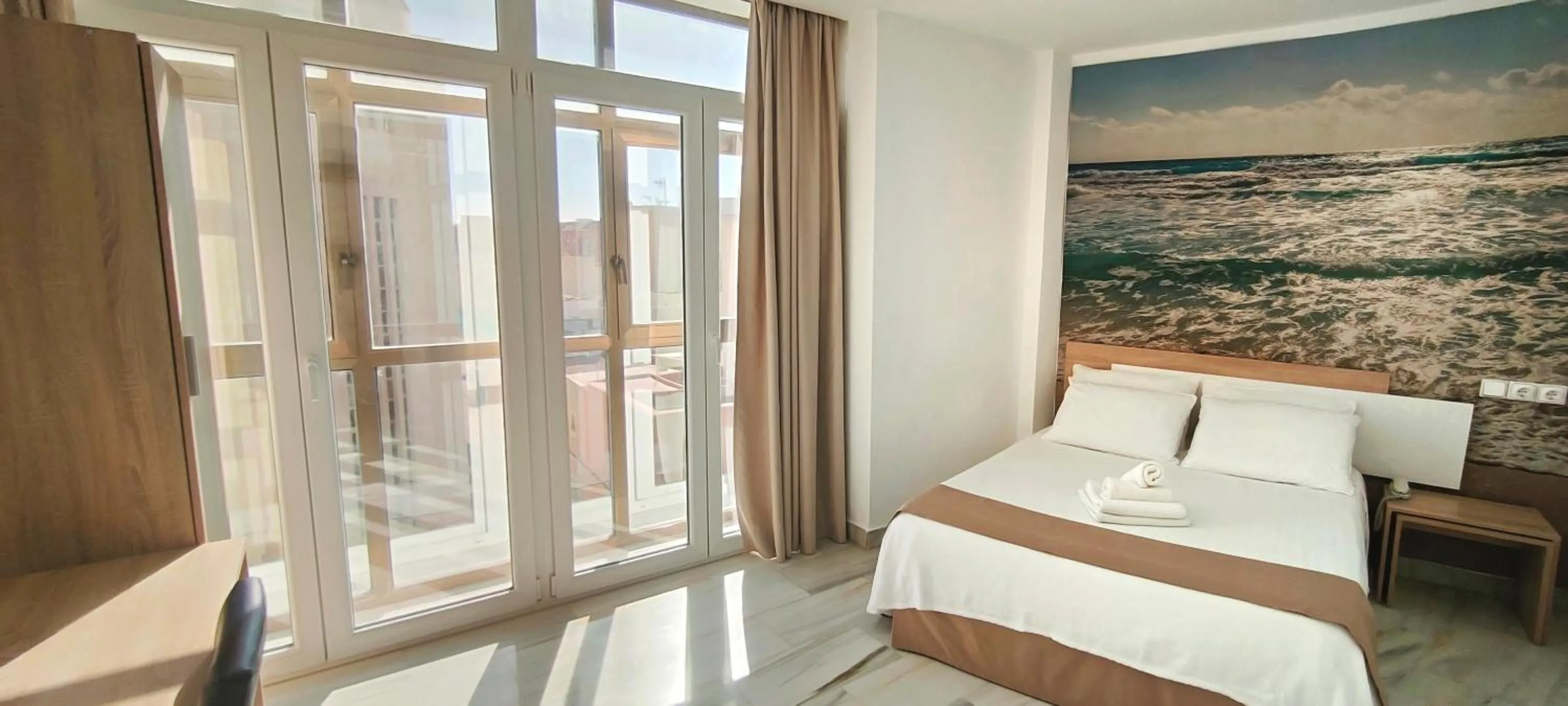 Bedroom, Bed in Hotel Sol Almería