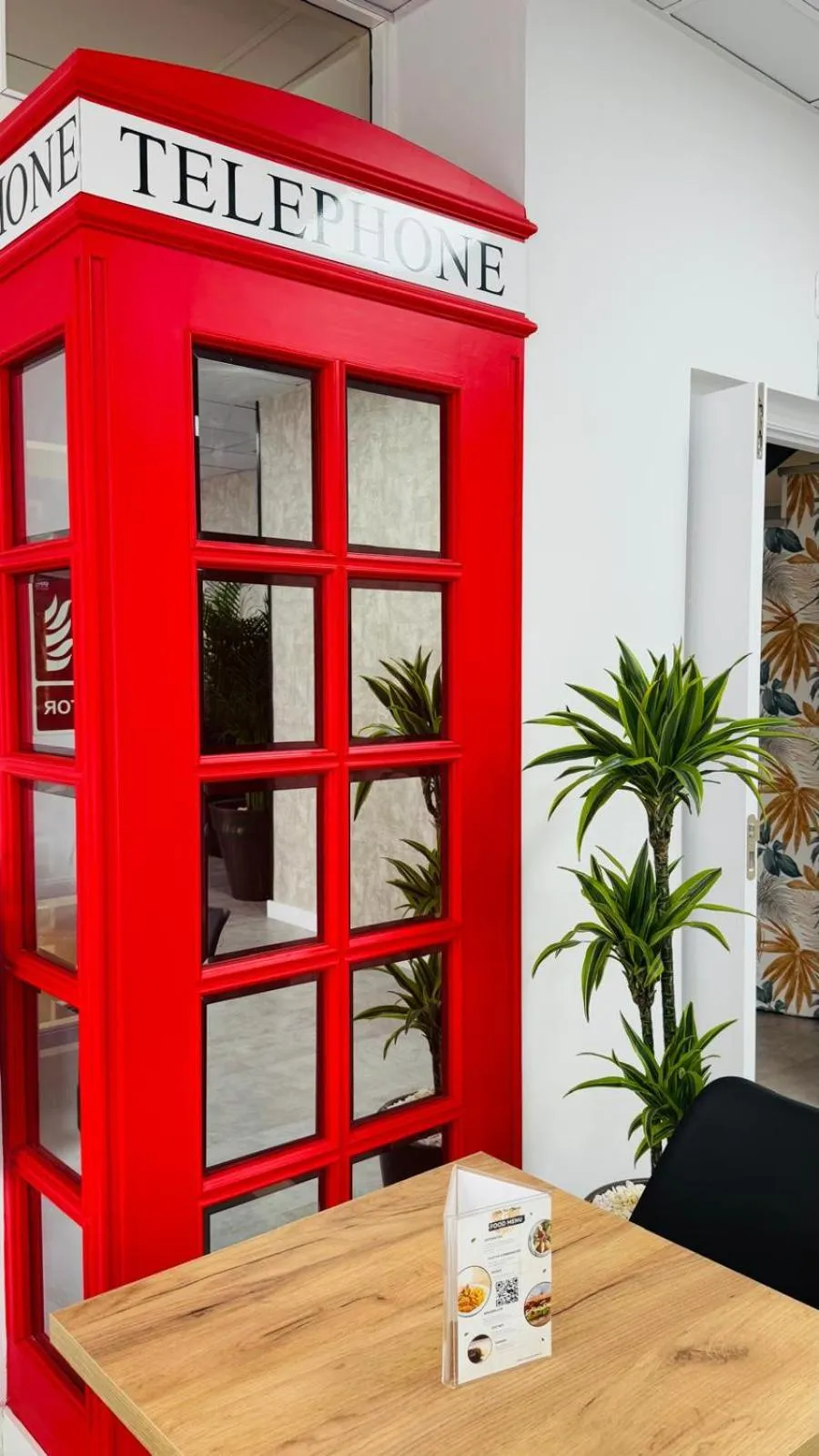 Restaurant/places to eat in Hotel Sol Almería