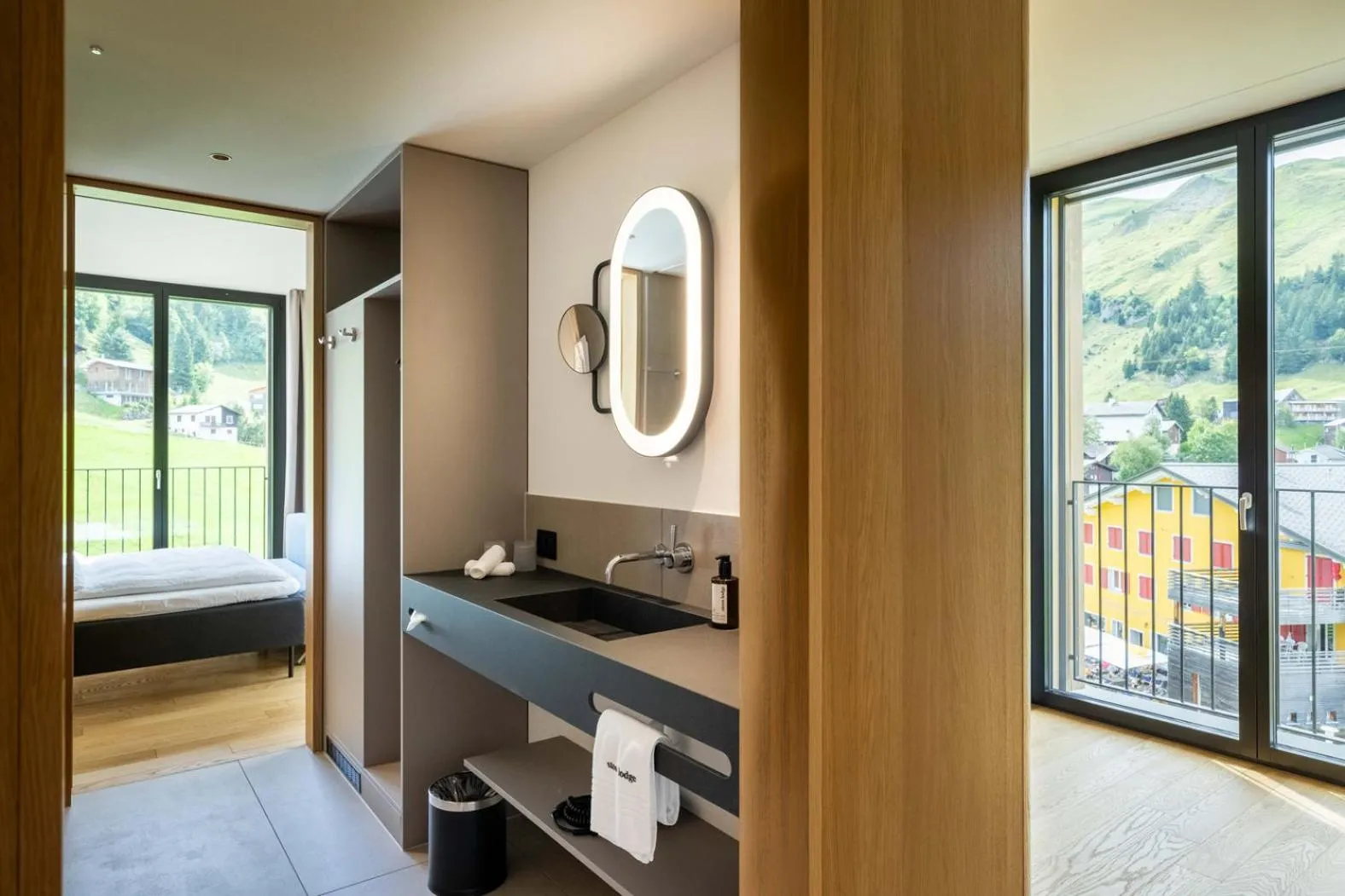 Bathroom, Bed in Stoos Lodge