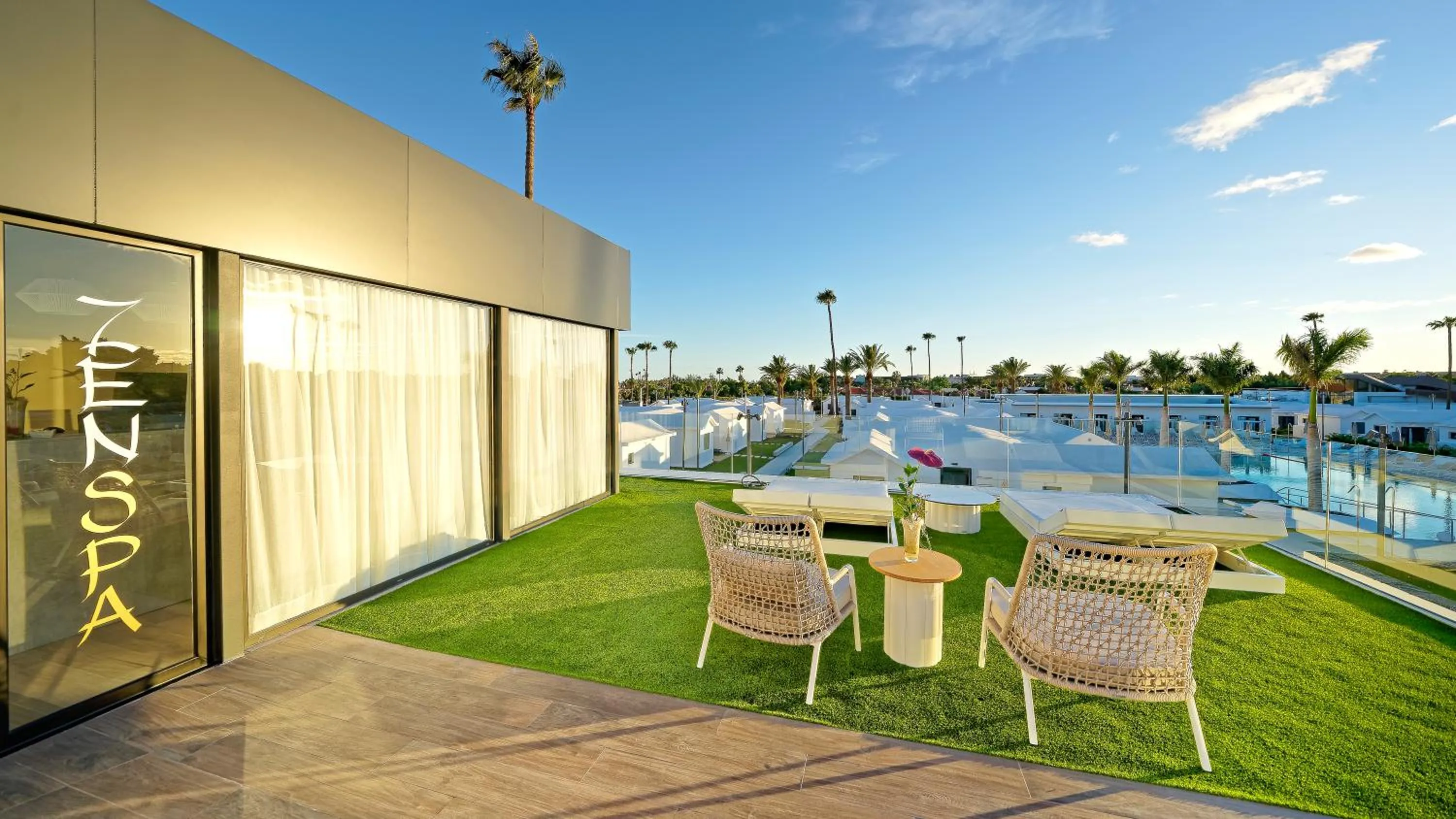 Massage in Club Maspalomas Suites & Spa - Adults Only