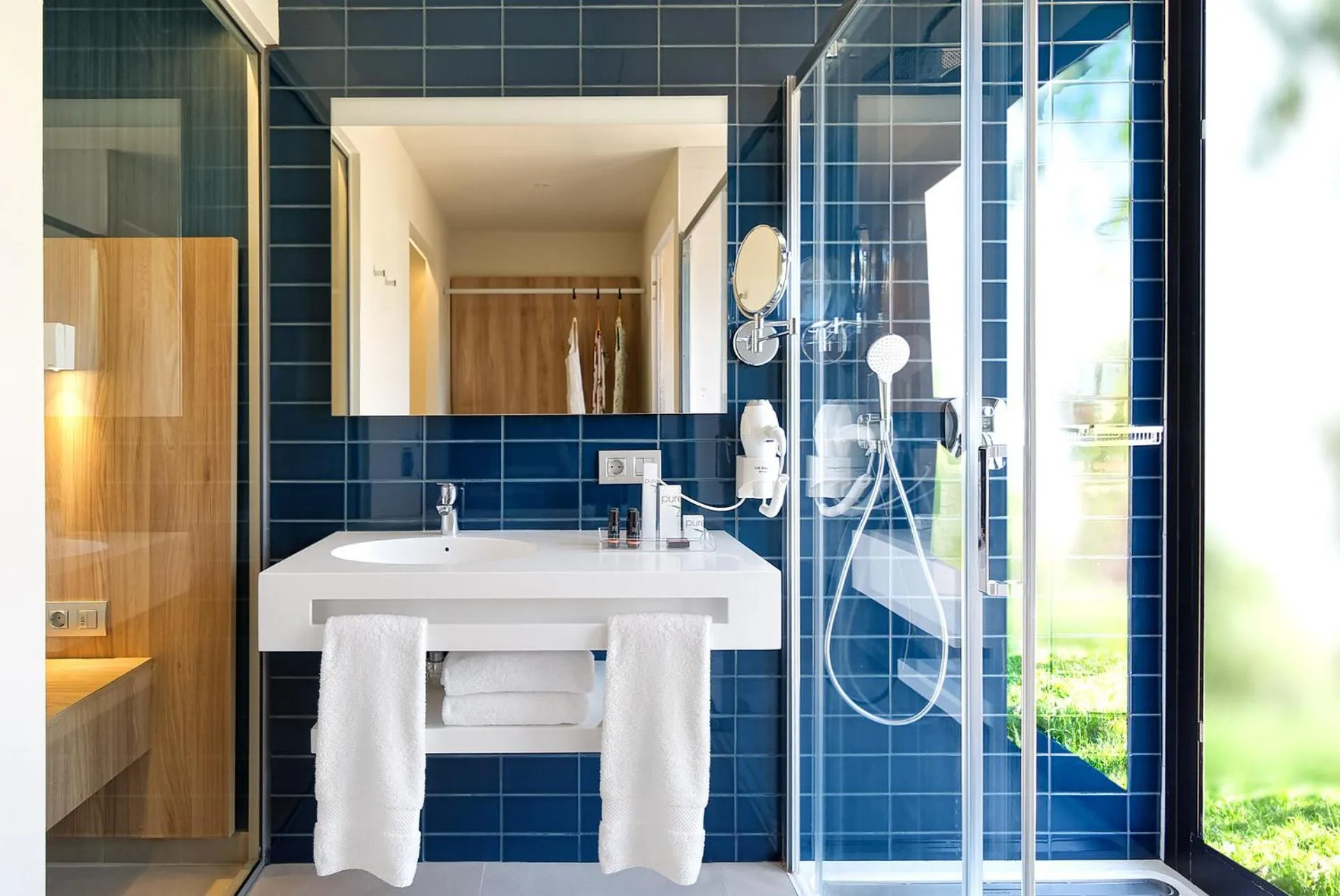 Shower in Club Maspalomas Suites & Spa - Adults Only