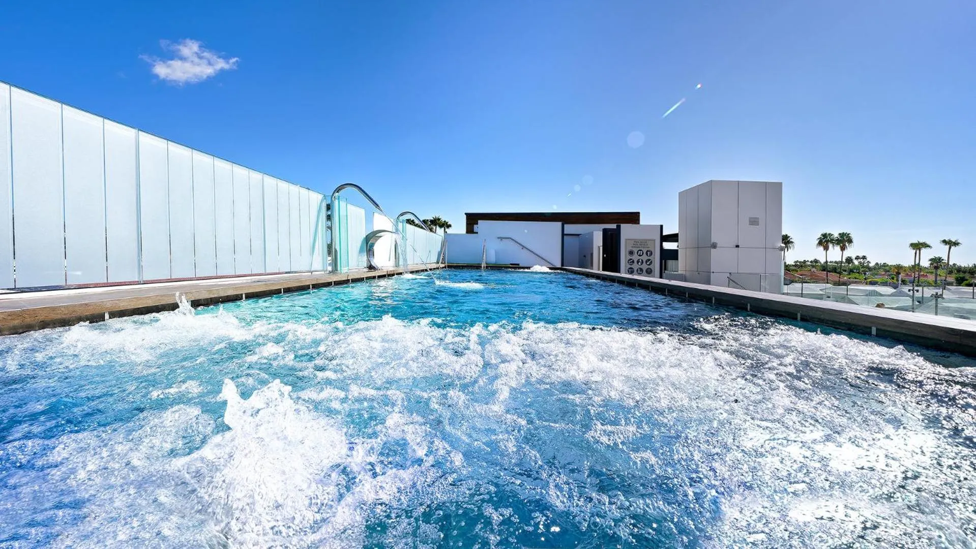 Hot Tub in Club Maspalomas Suites & Spa - Adults Only