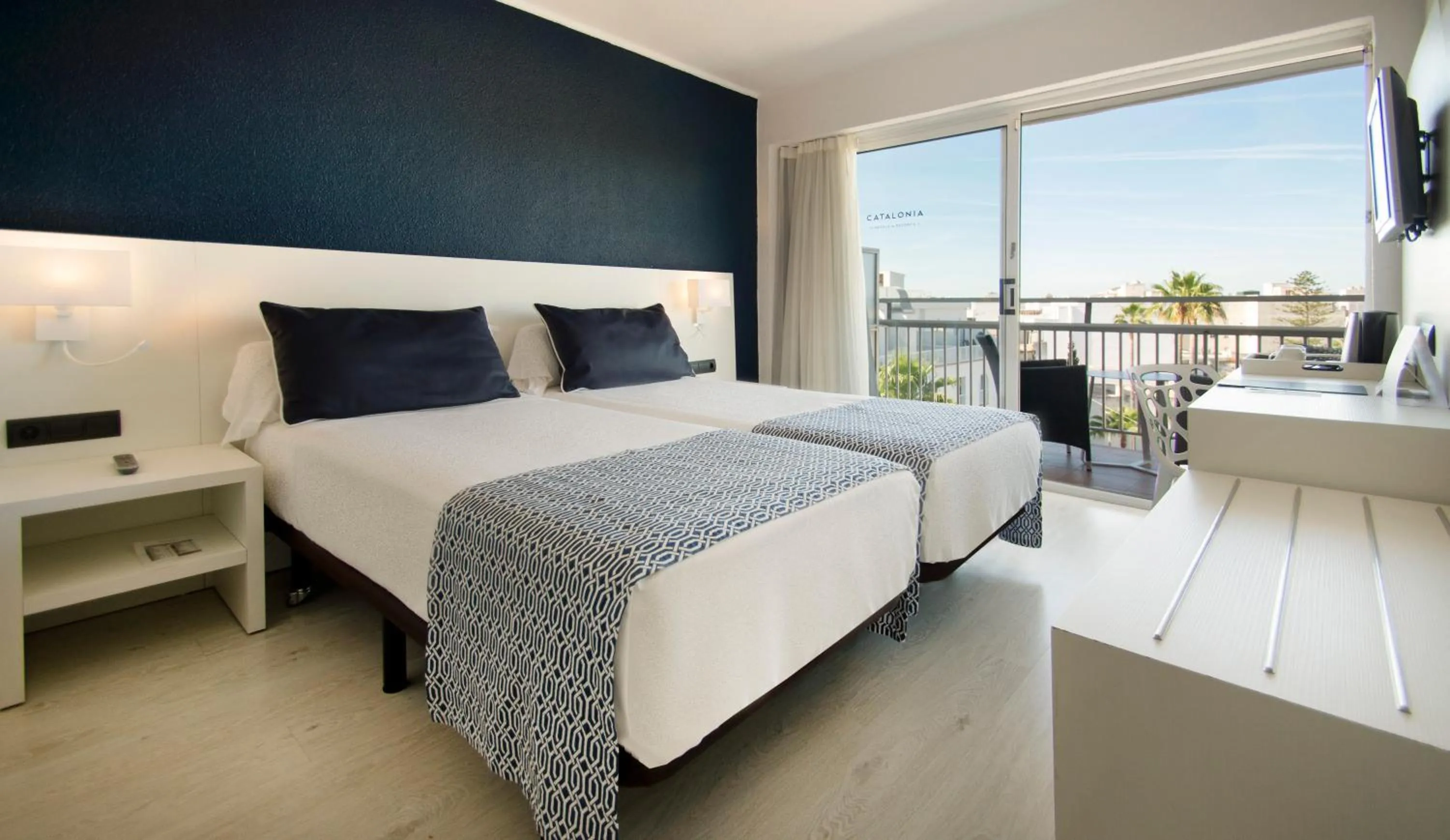 Bed in Catalonia del Mar - Adults Only