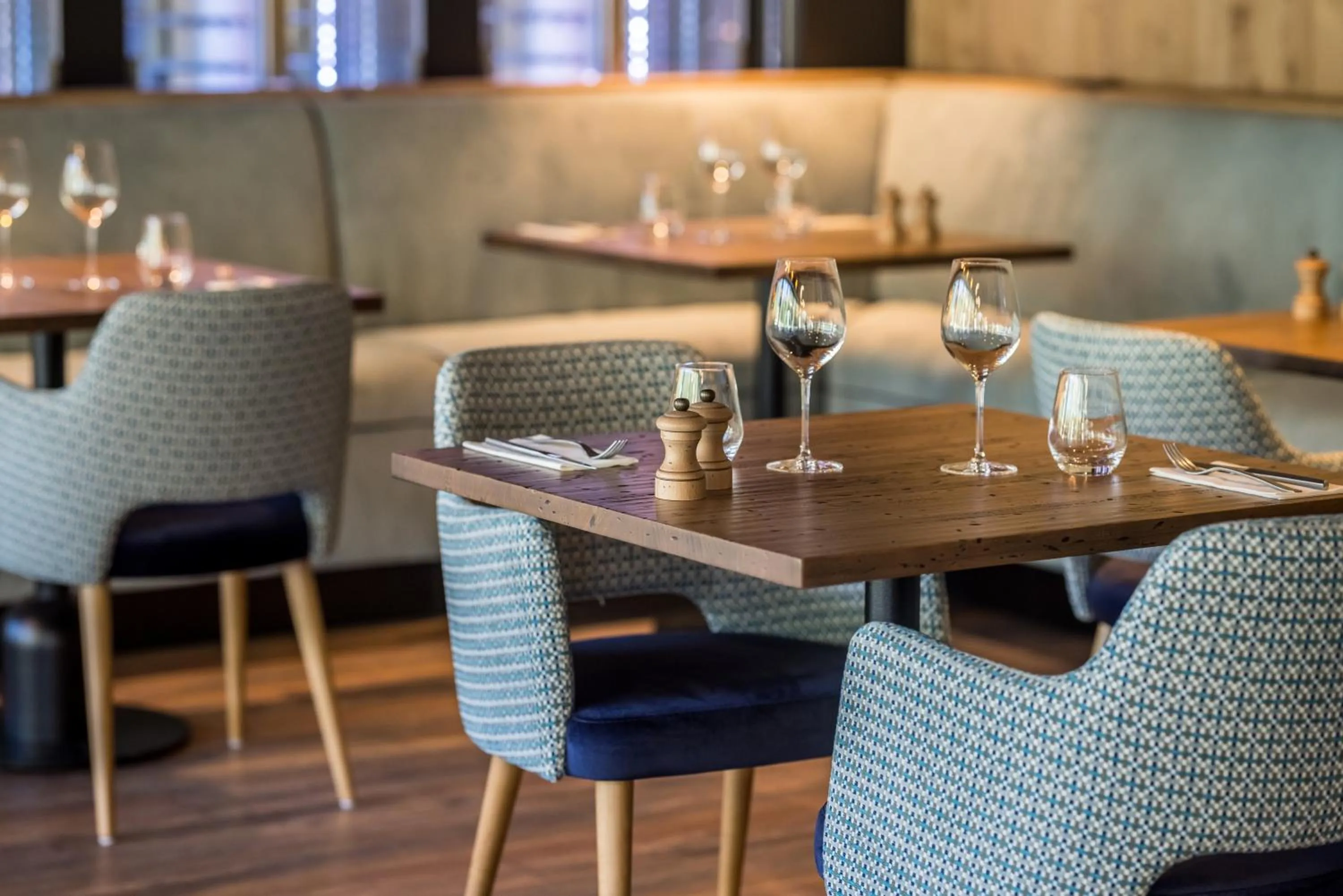 Restaurant/places to eat in Miura