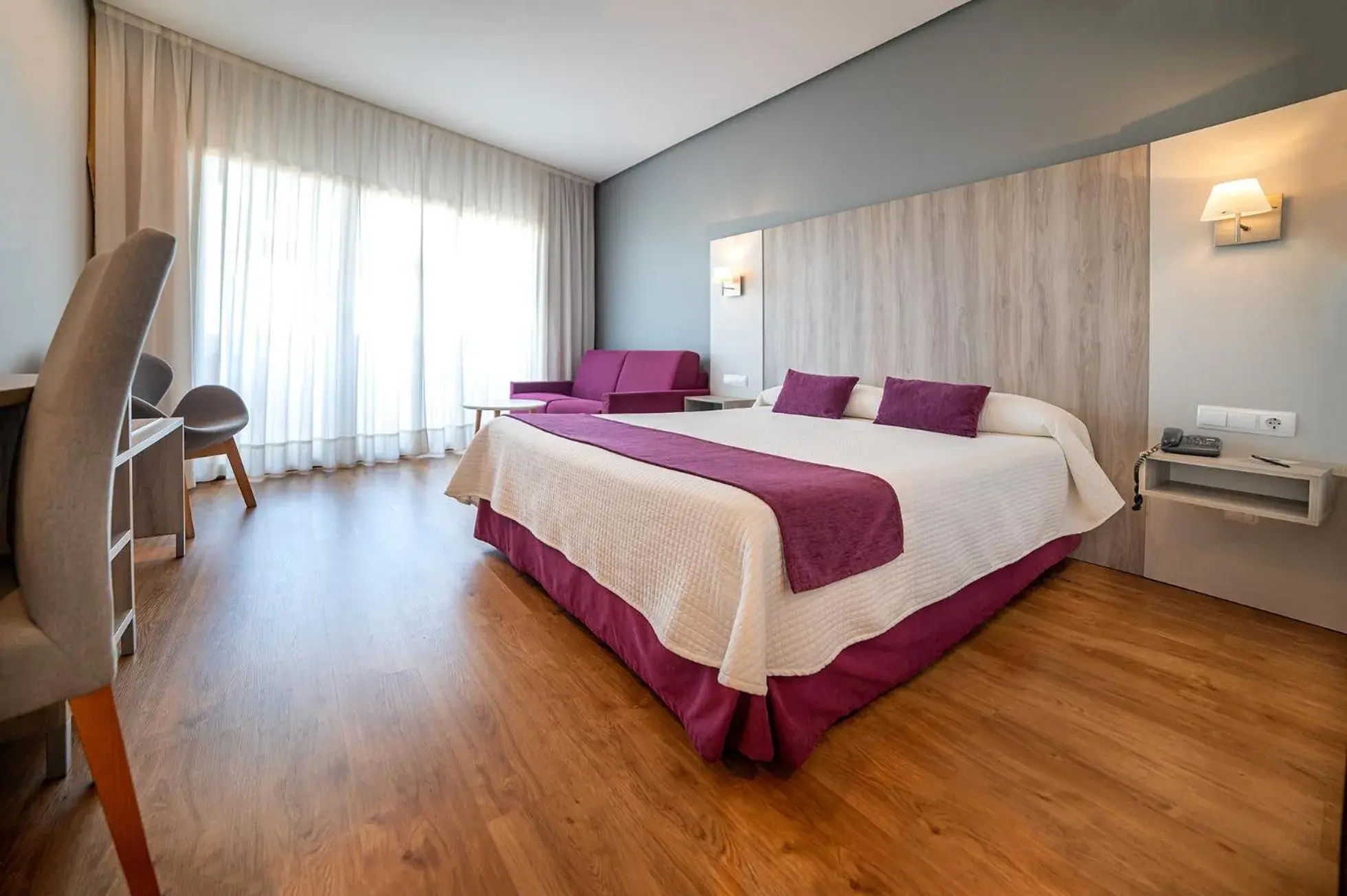 Deluxe Double Room in Albir Playa Hotel & Spa Deluxe Double Room in Albir Playa Hotel & Spa