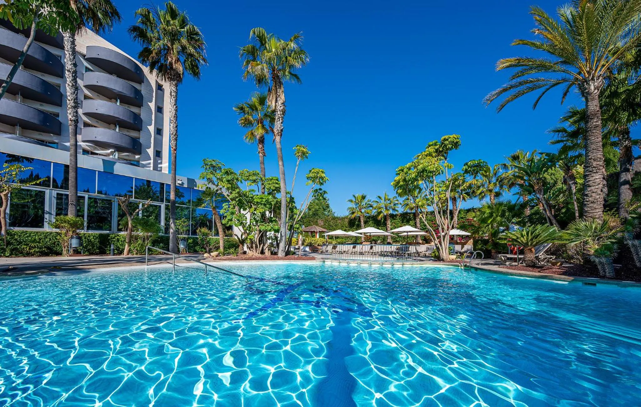 Swimming pool in Albir Playa Hotel & Spa
