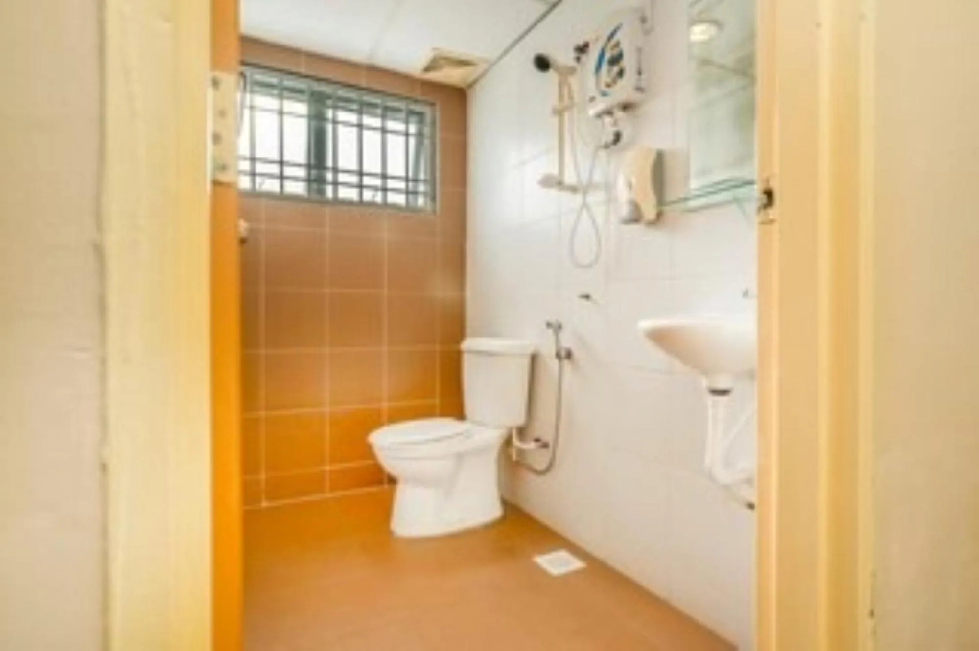 Bathroom in D'Pinetrees Hotel