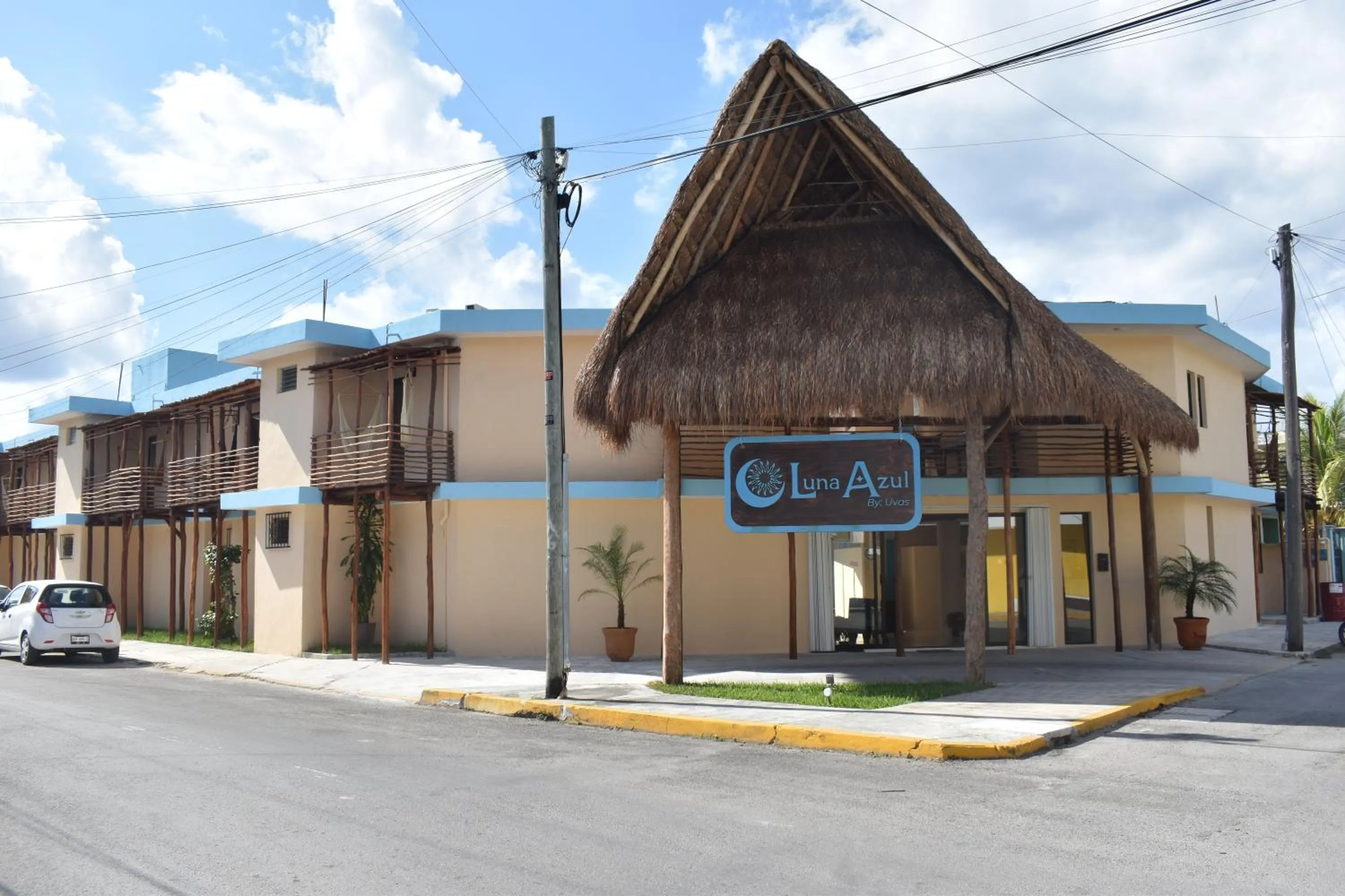 Property building in LUNA AZUL BY UVAS