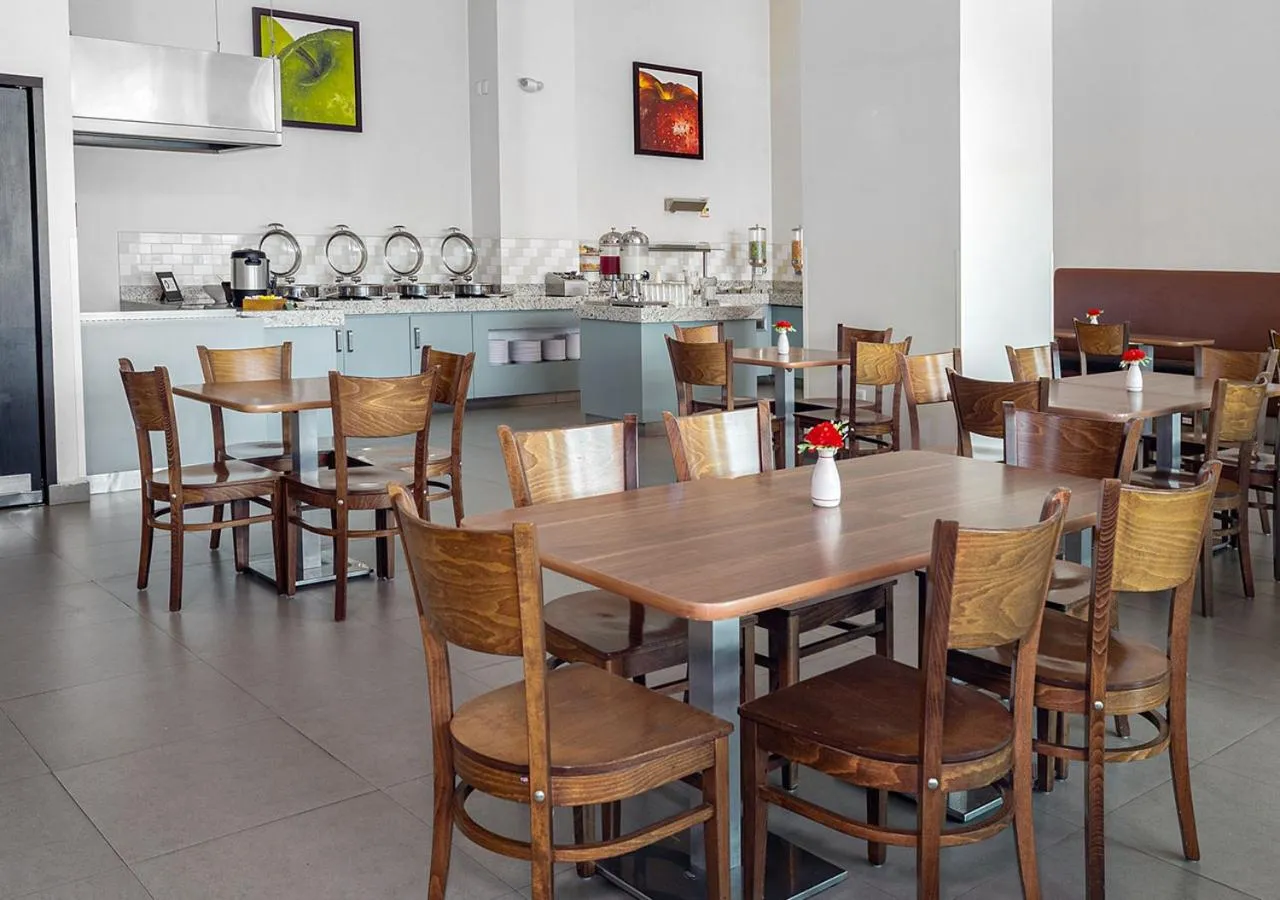 Restaurant/places to eat in Hotel México Plaza Celaya