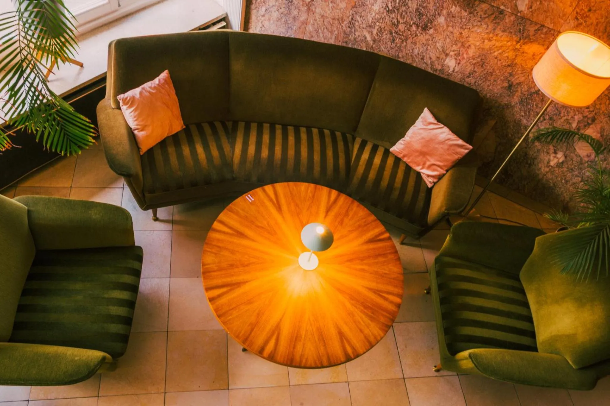 Lounge or bar in Hessenland Hotel Kassel Innenstadt by Stay Awesome