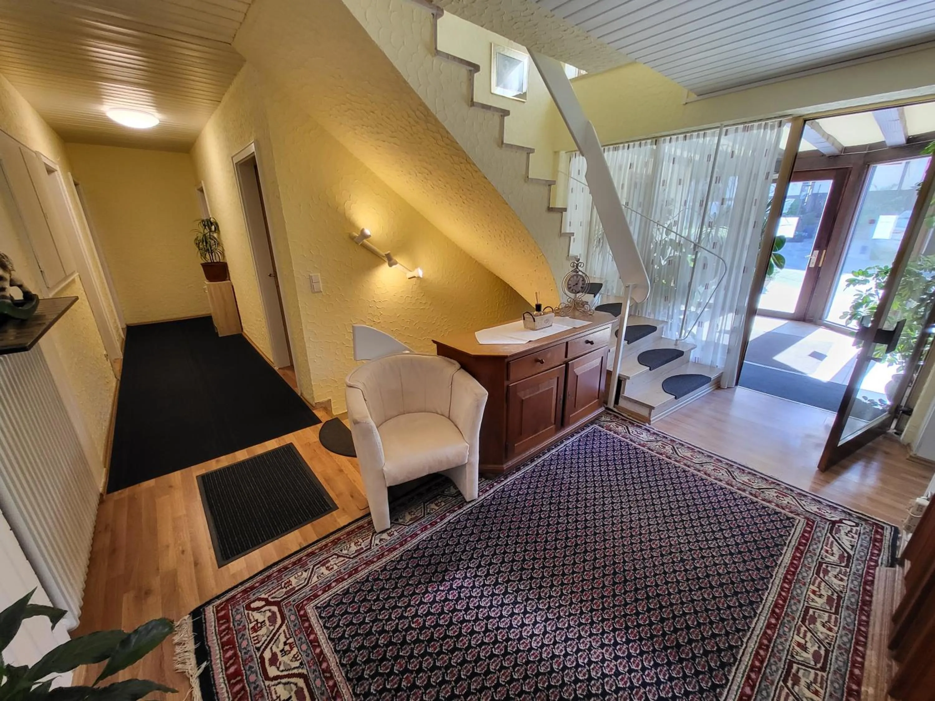 Facade/entrance, Bed in Hotel Schönblick