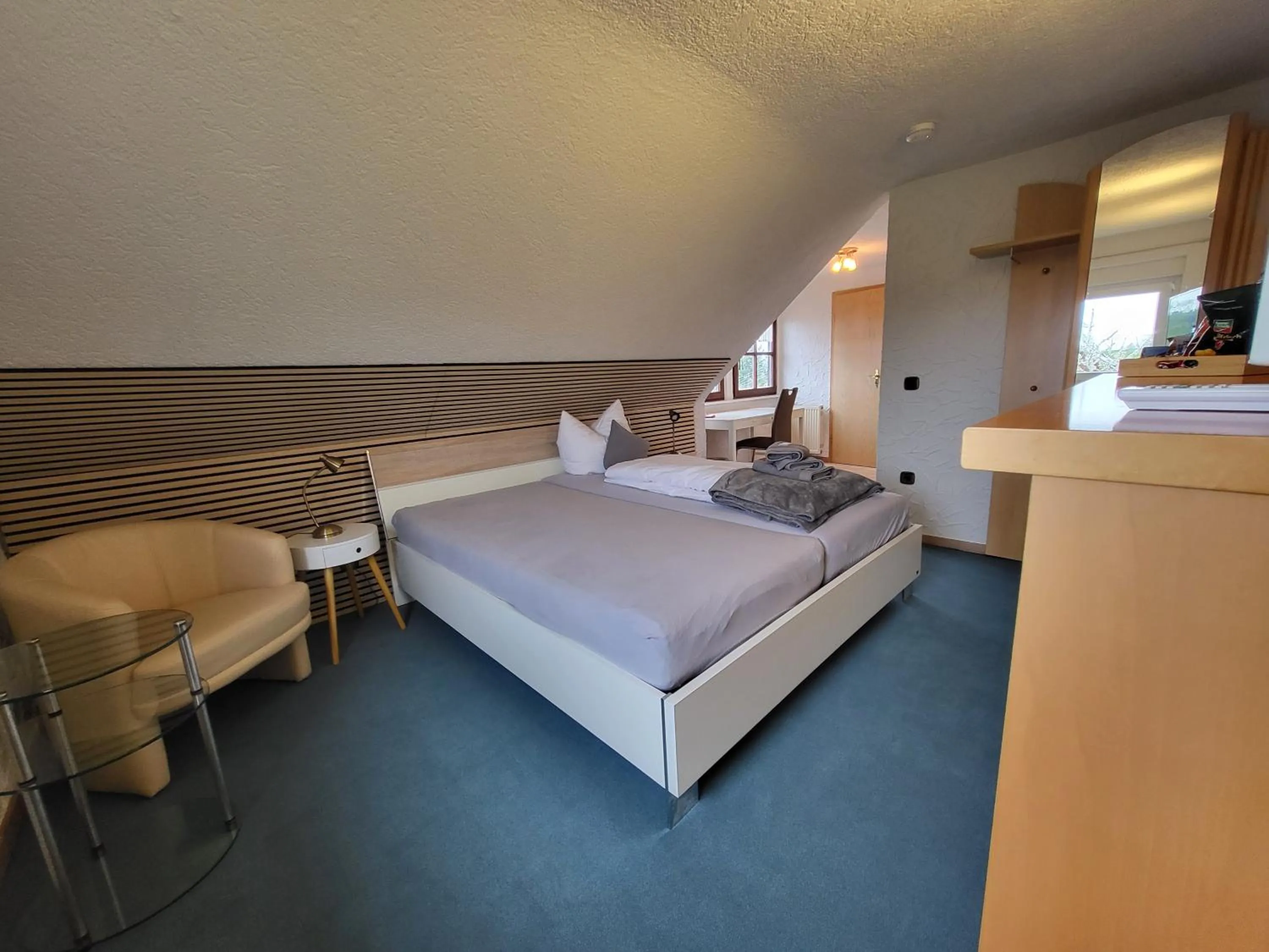 Bedroom, Bed in Hotel Schönblick