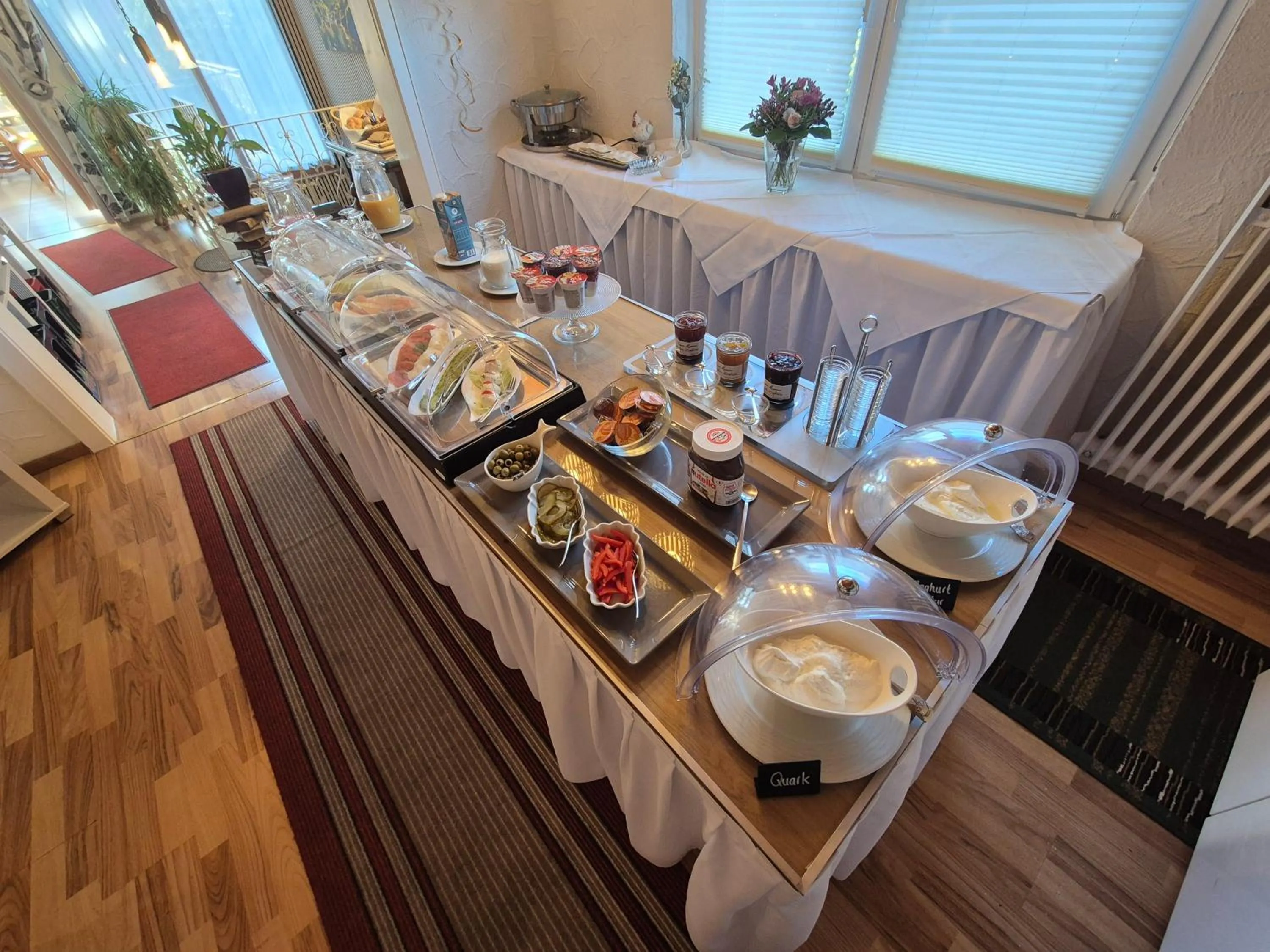 Breakfast in Hotel Schönblick