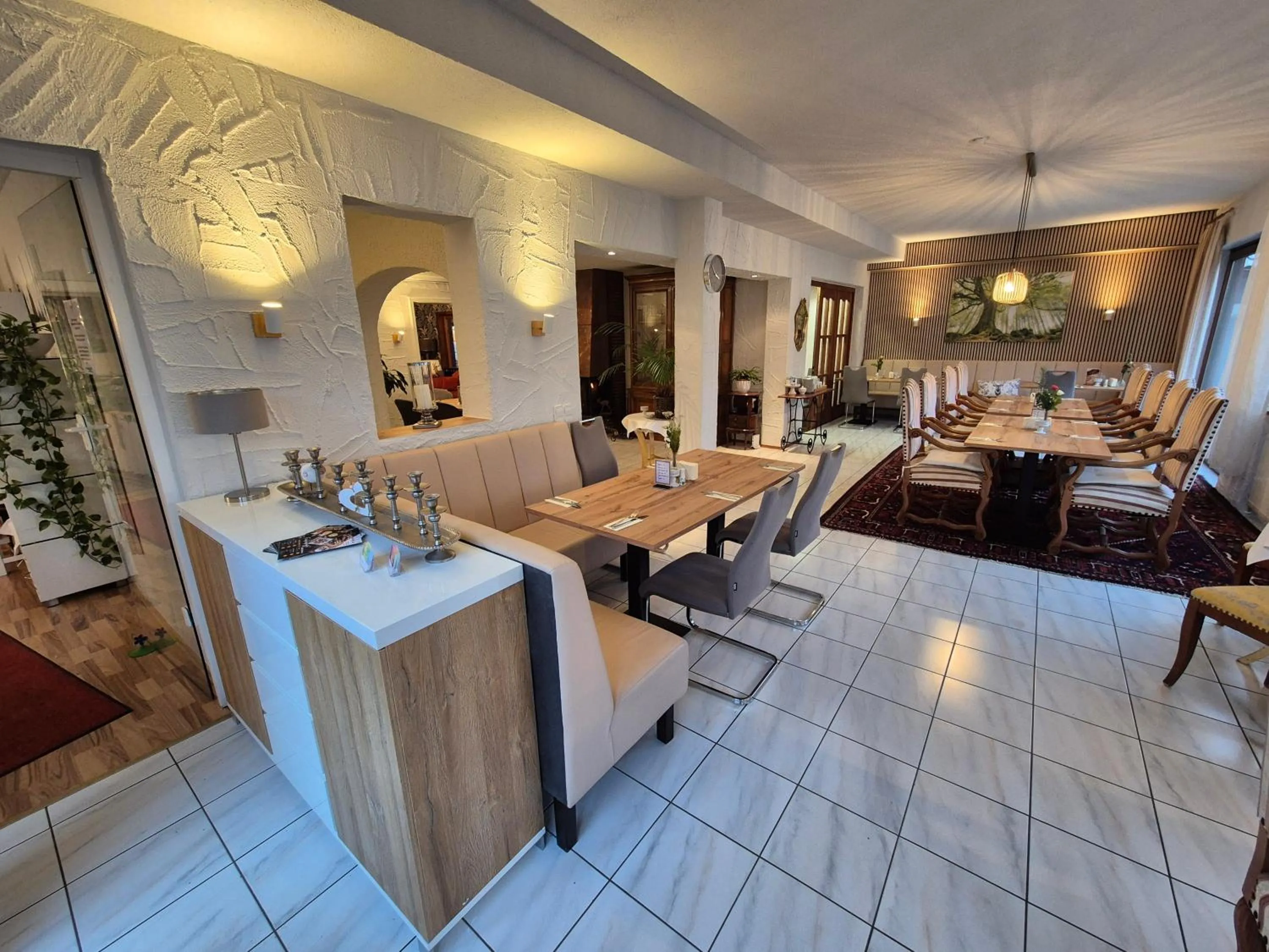 Restaurant/places to eat in Hotel Schönblick