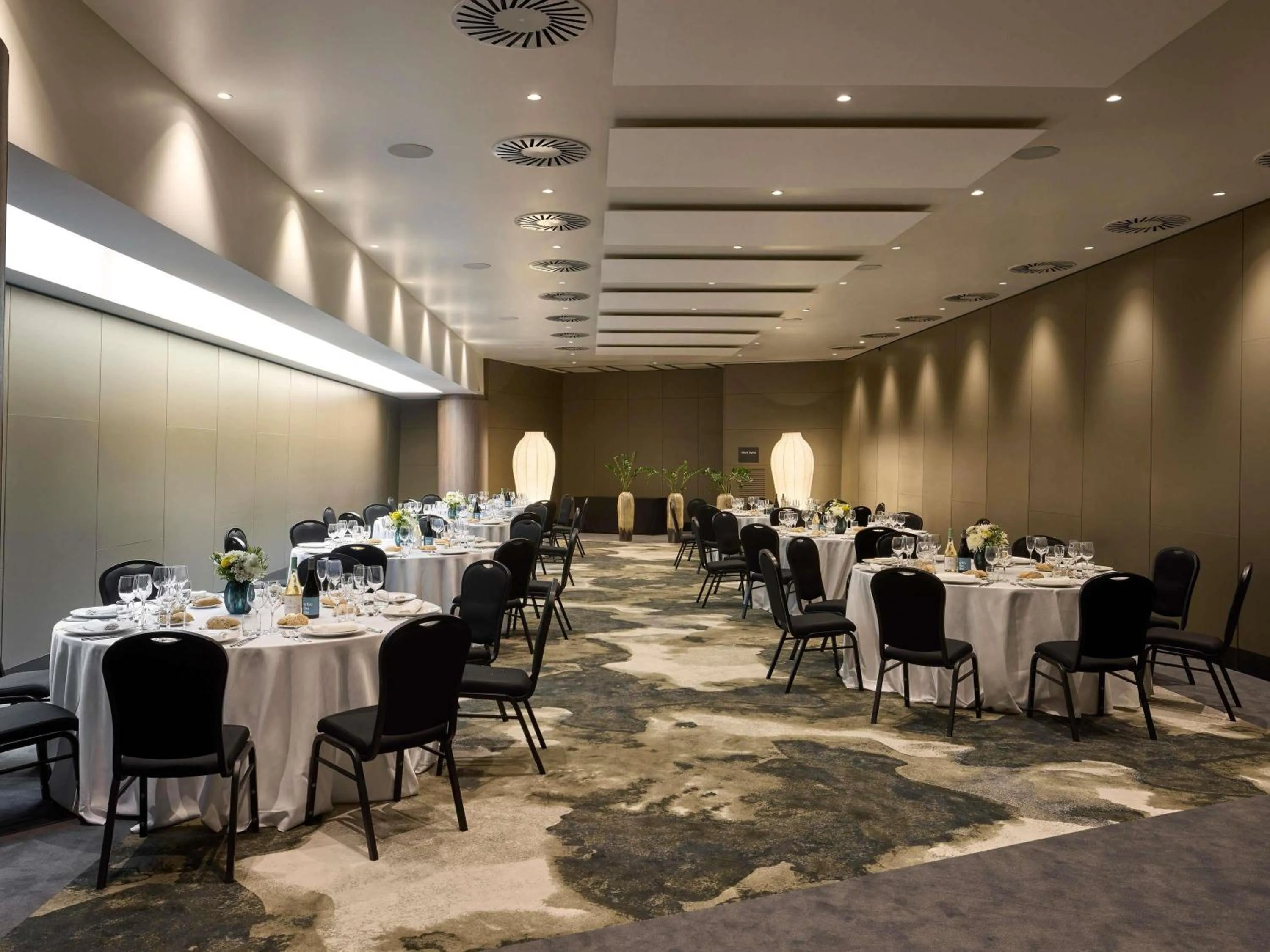 Meeting/conference room in Sofitel Barcelona Skipper