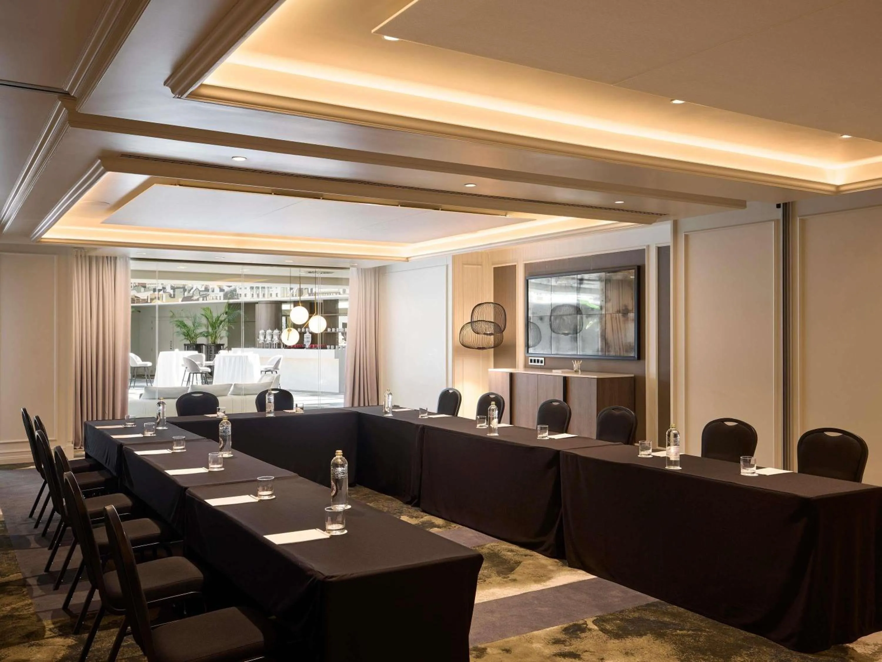 Meeting/conference room in Sofitel Barcelona Skipper