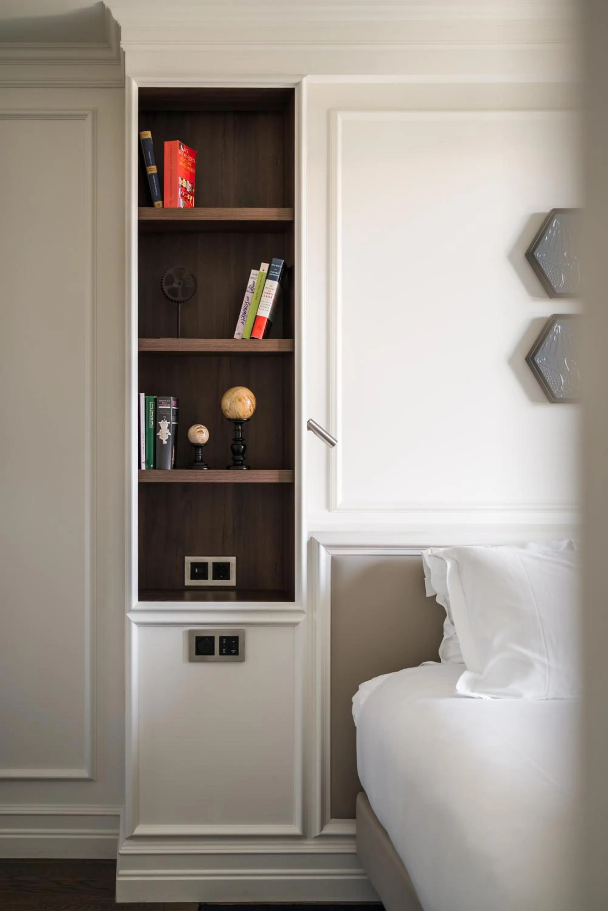 Decorative detail, Bed in Sofitel Barcelona Skipper