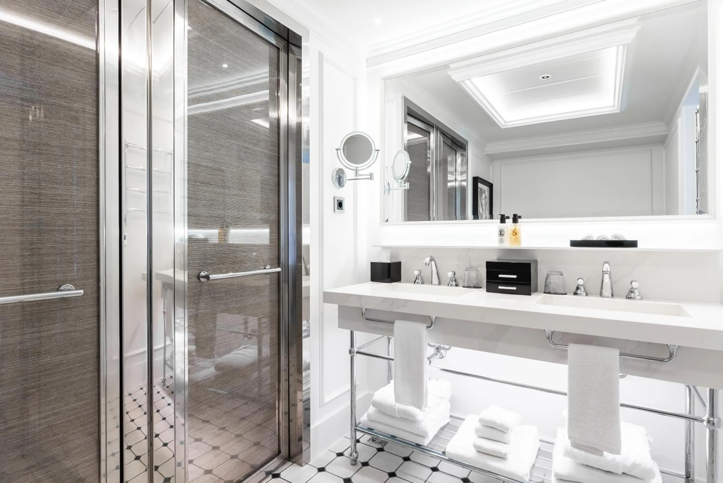 Bathroom in Sofitel Barcelona Skipper