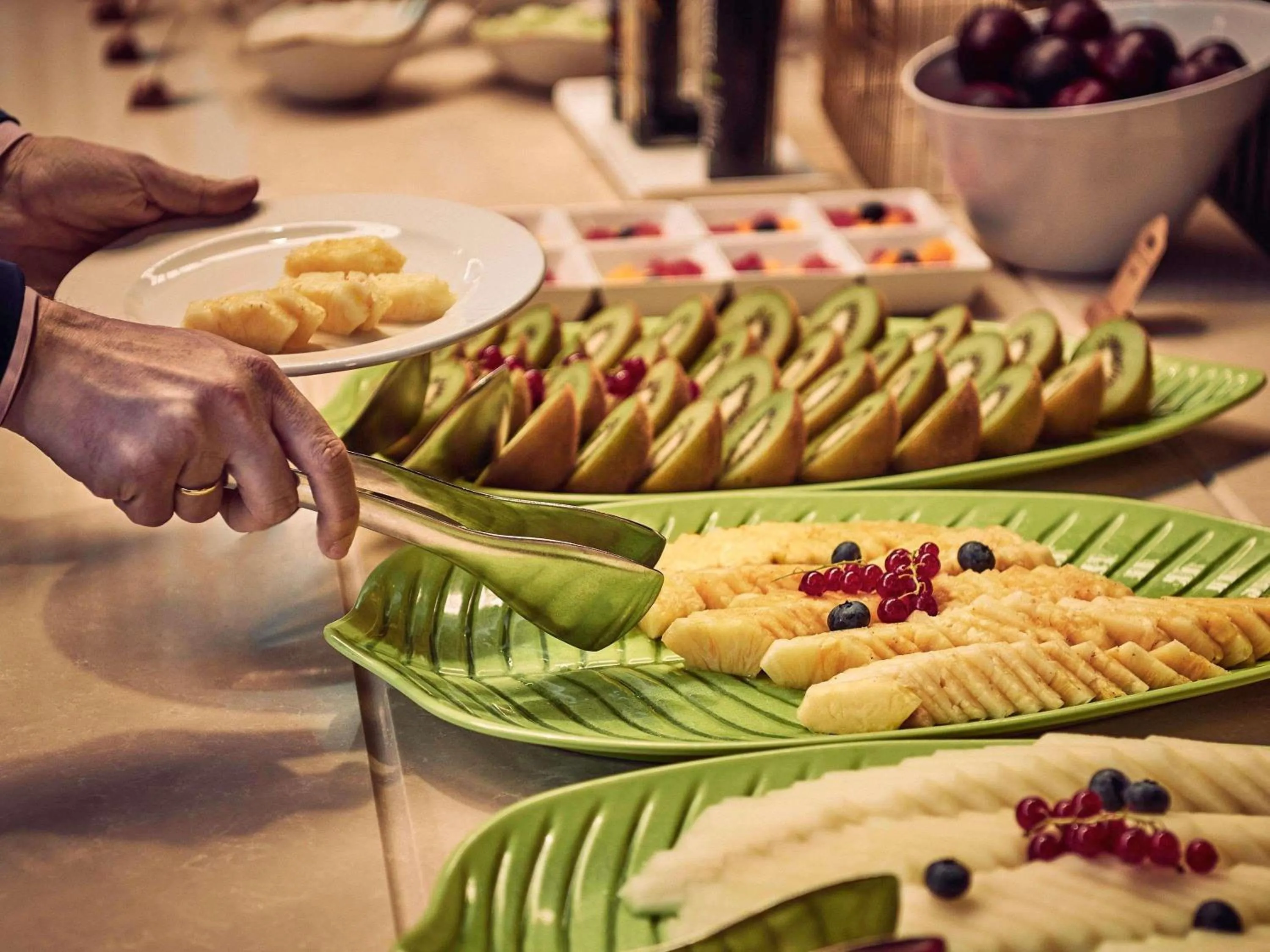 Restaurant/places to eat in Sofitel Barcelona Skipper