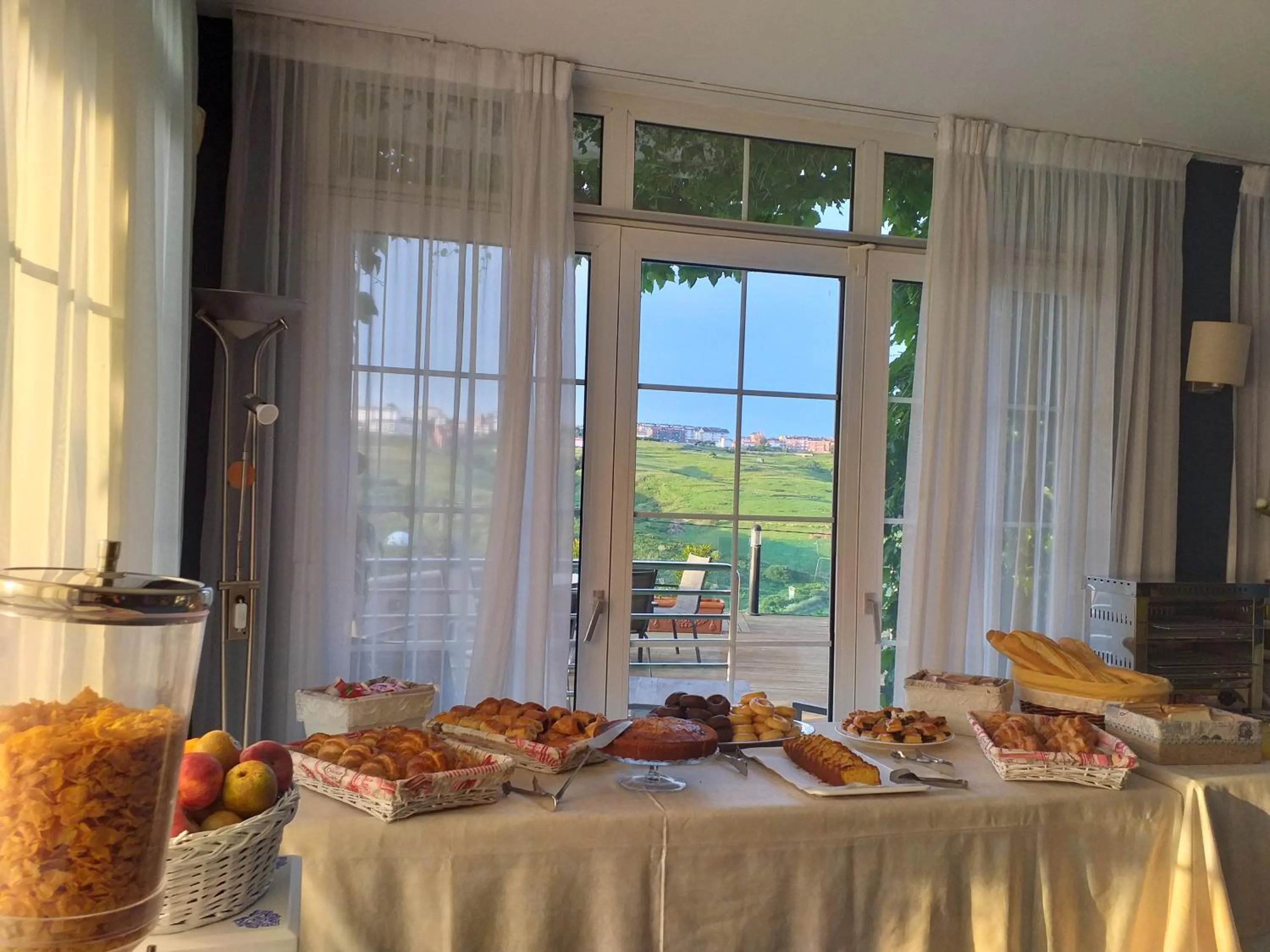 Restaurant/places to eat in Arha Villa de Suances - Antiguo Albatros