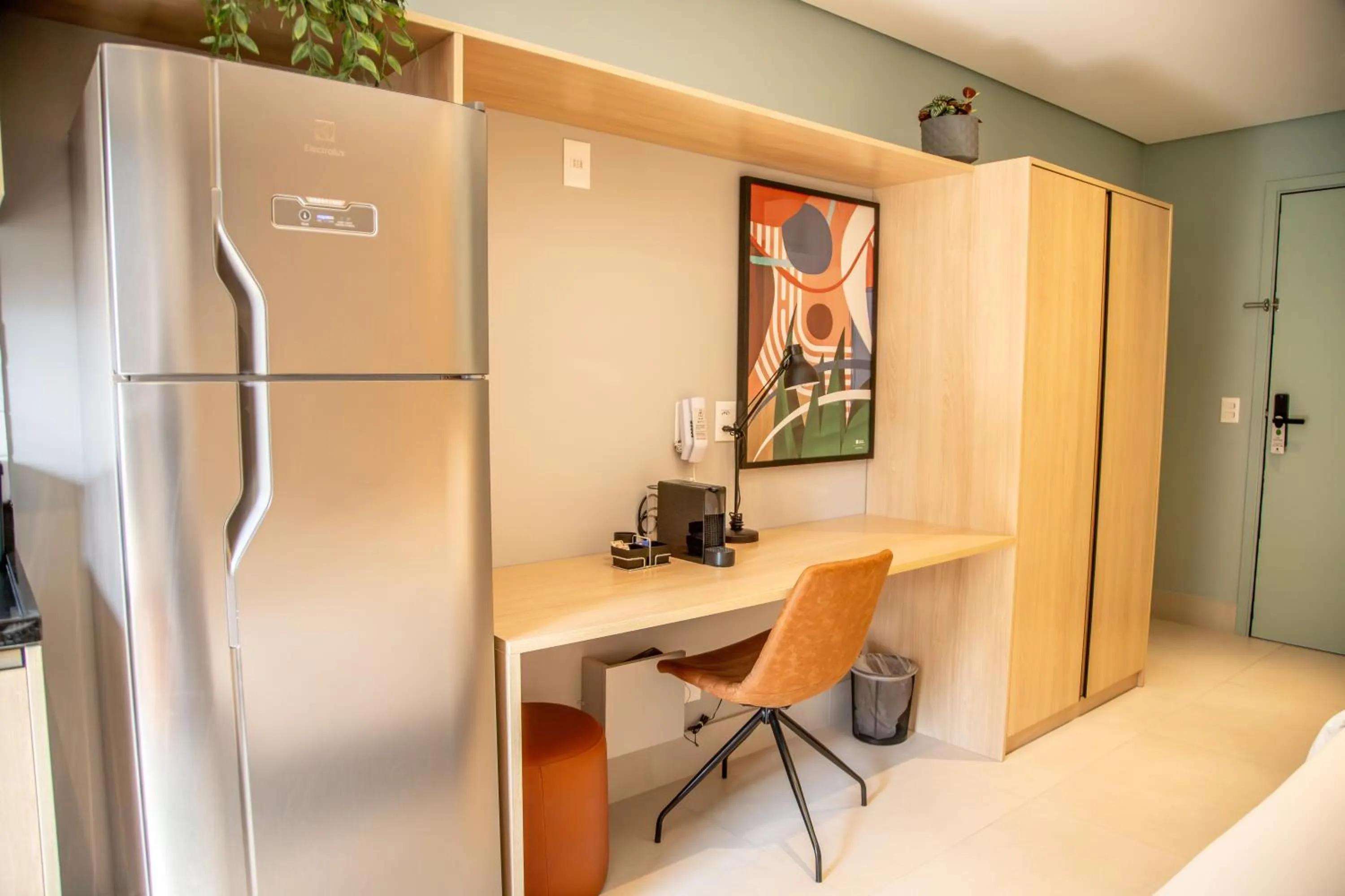 Dining area in Cozzy Suites Paraíso Hotel