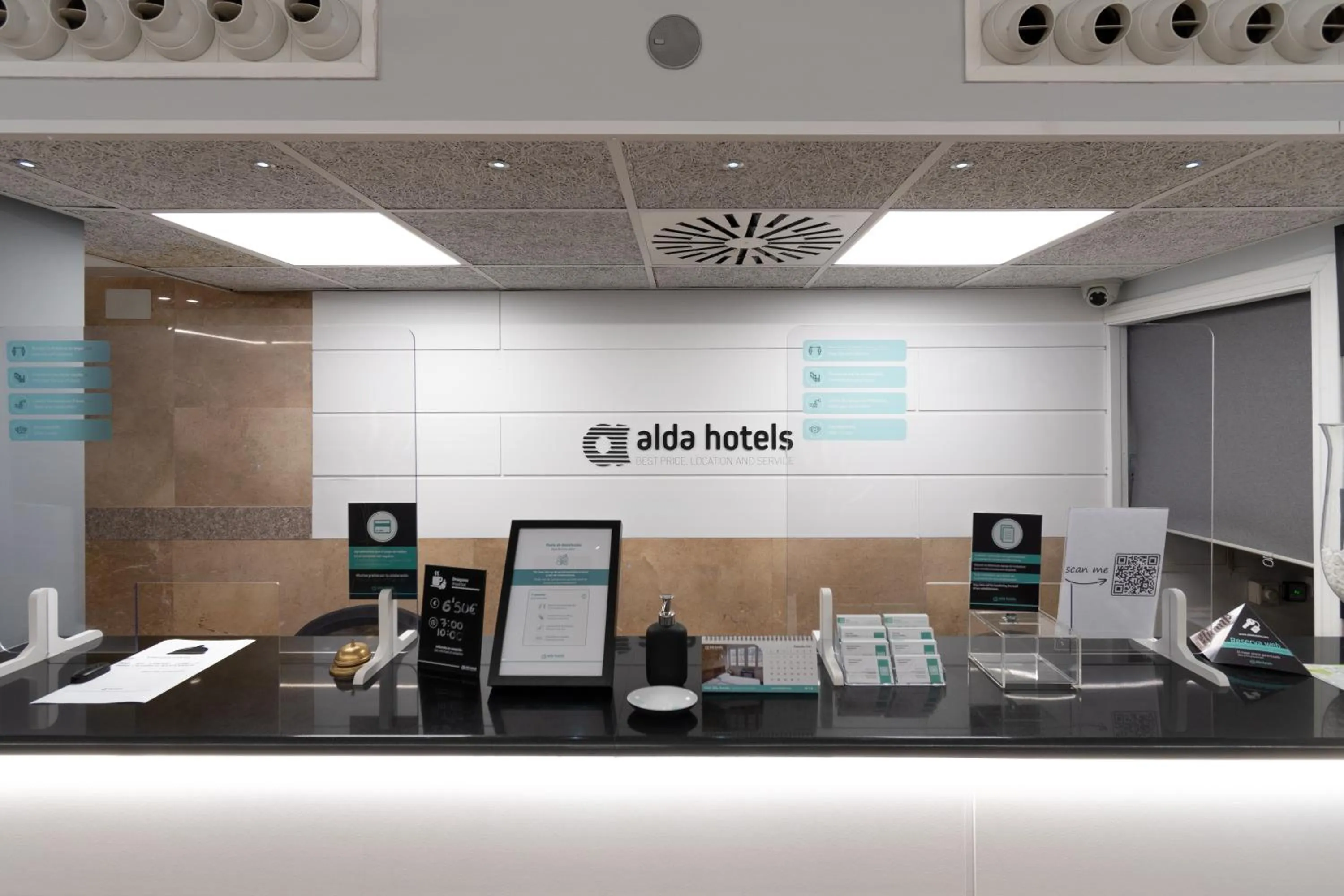 Lobby or reception in Hotel Alda Zaragoza Independencia