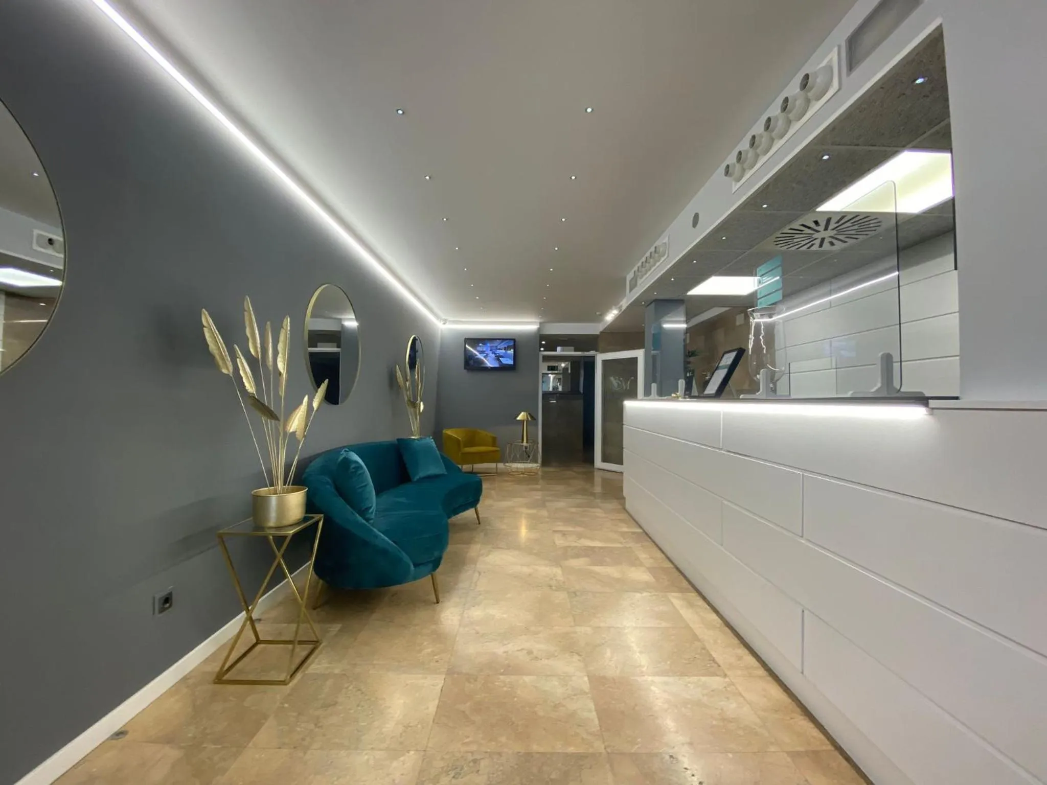 Lobby or reception in Hotel Alda Zaragoza Independencia