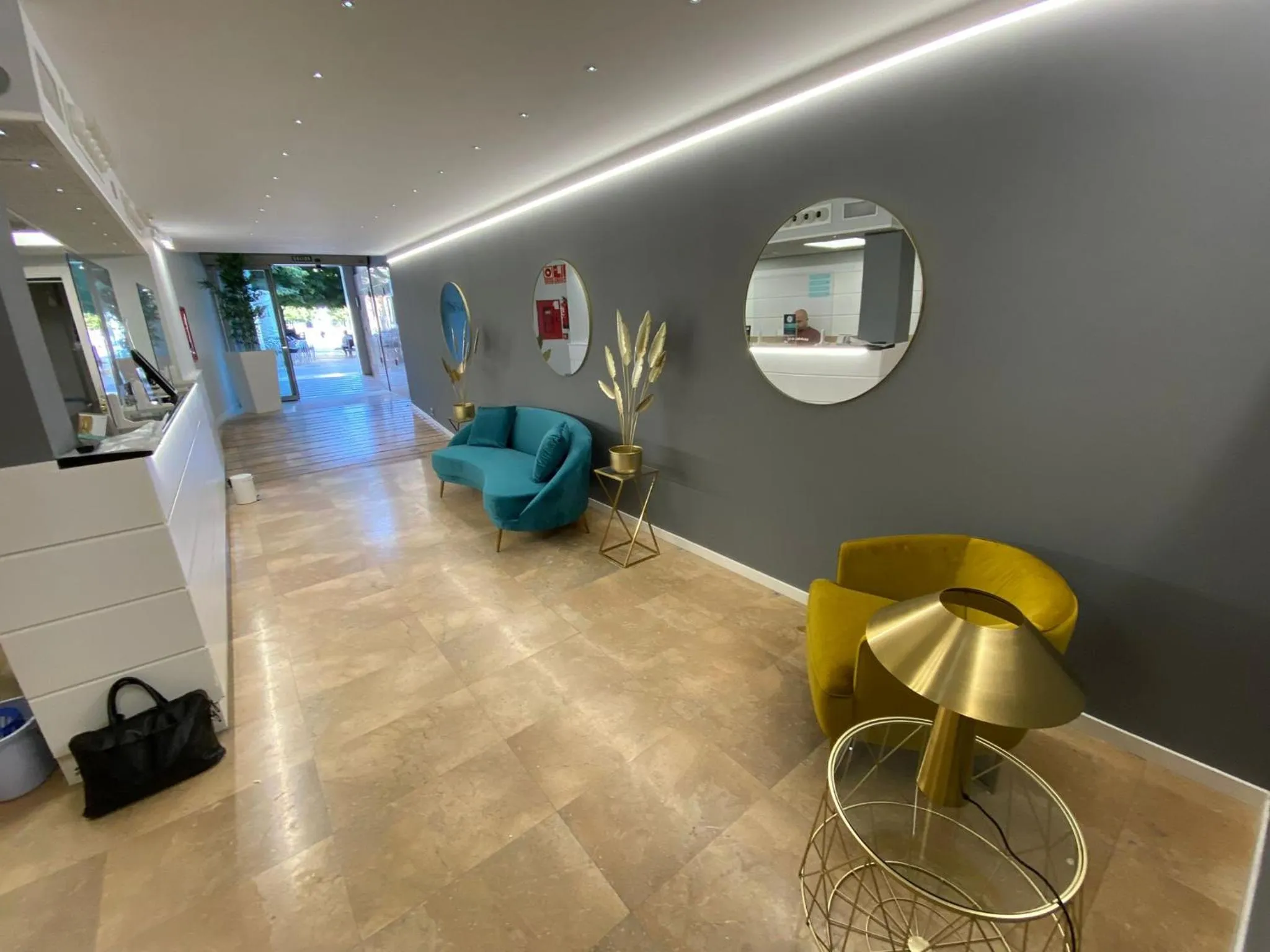 Lobby or reception in Hotel Alda Zaragoza Independencia