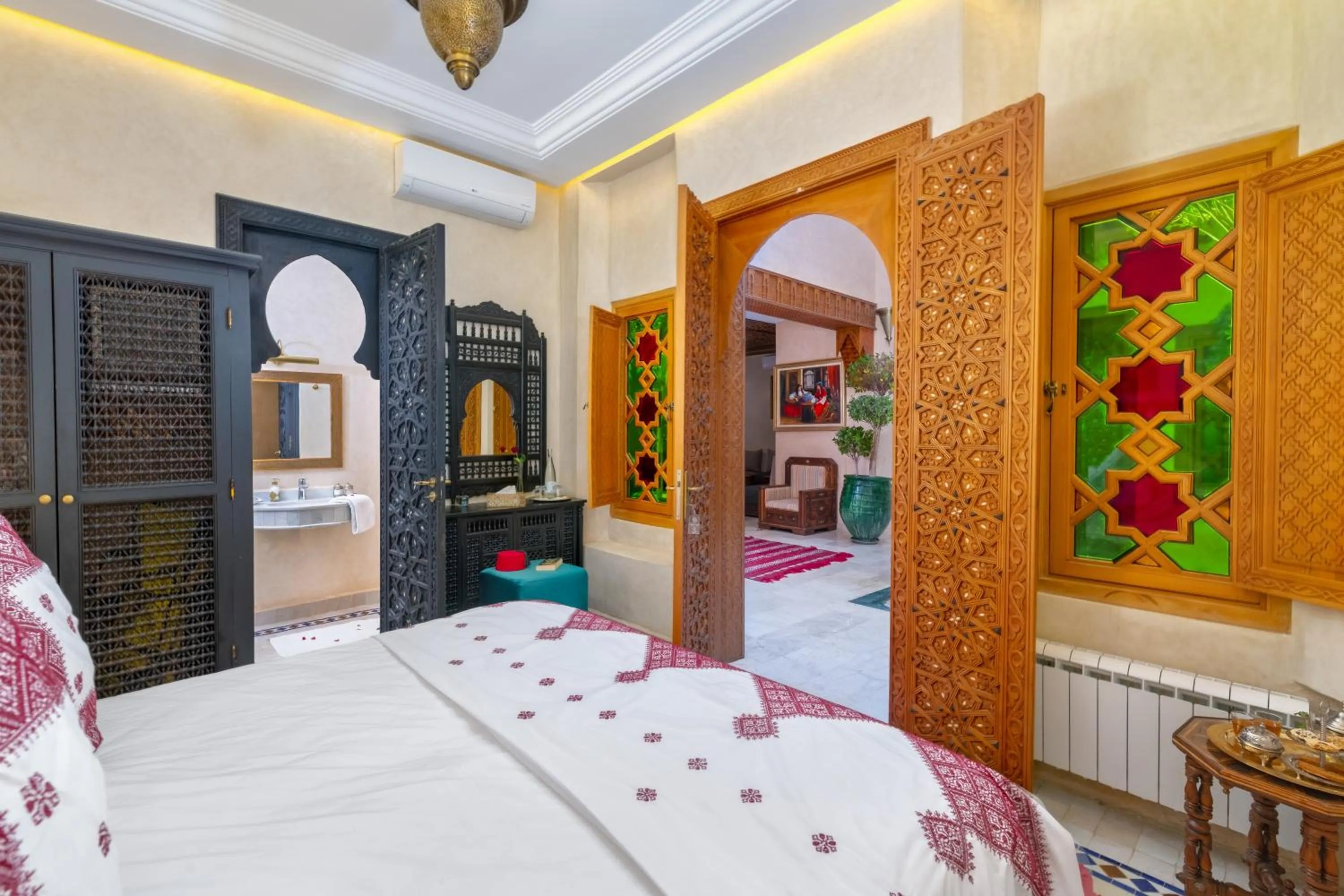 Bed in Riad Diamond Of Marrakech & Spa