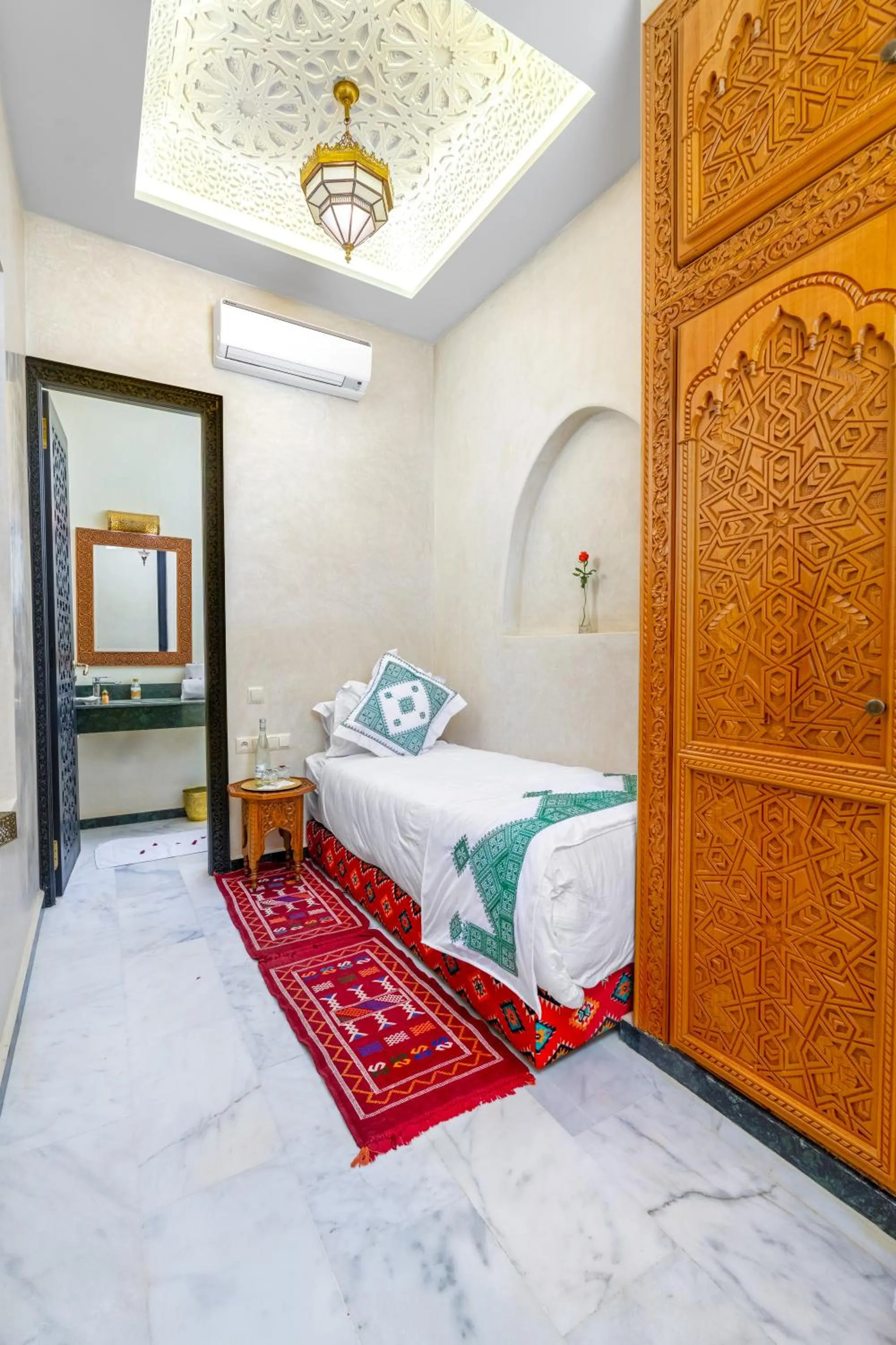 Bed in Riad Diamond Of Marrakech & Spa