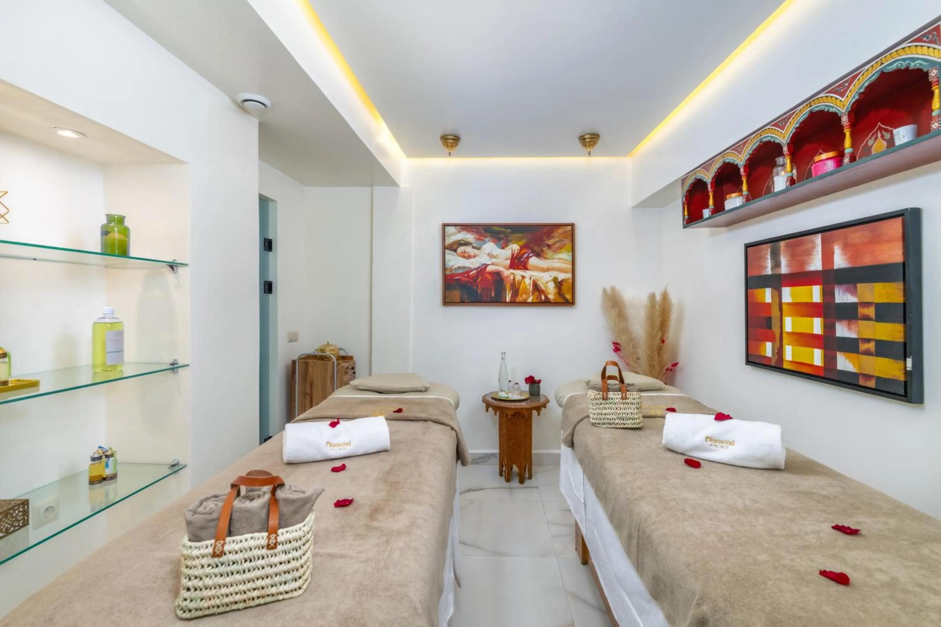 Massage, Bed in Riad Diamond Of Marrakech & Spa