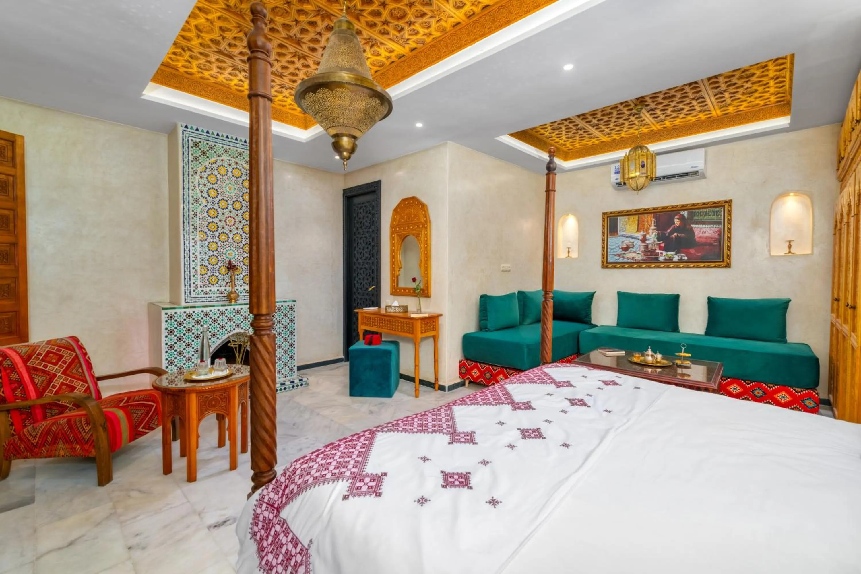 Bed in Riad Diamond Of Marrakech & Spa