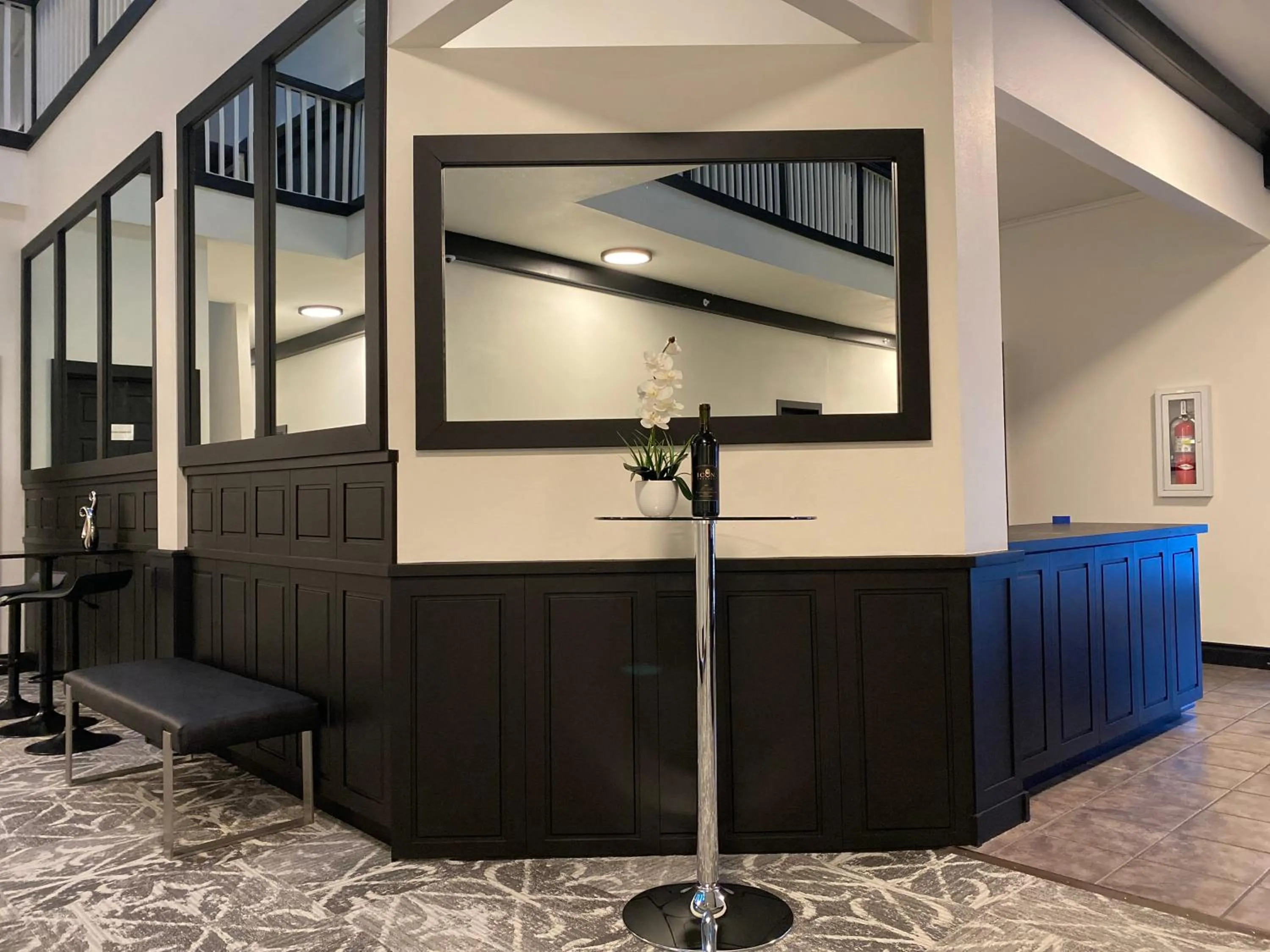 Facade/entrance in Icon Inn