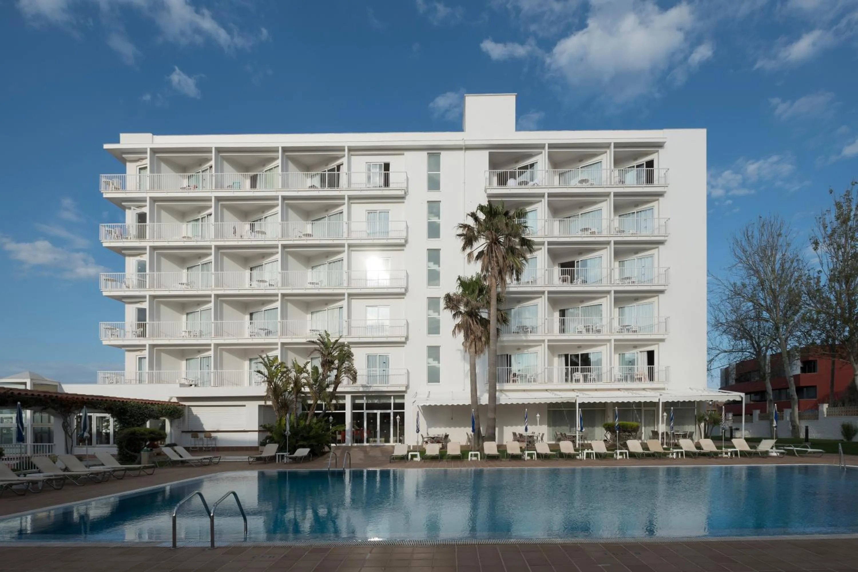 Facade/entrance in Hotel Agamenón